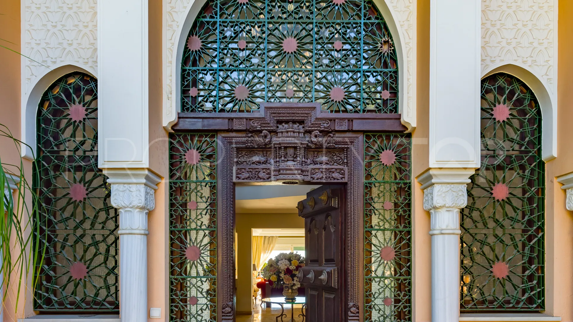 Se vende villa con 9 dormitorios en El Velerin