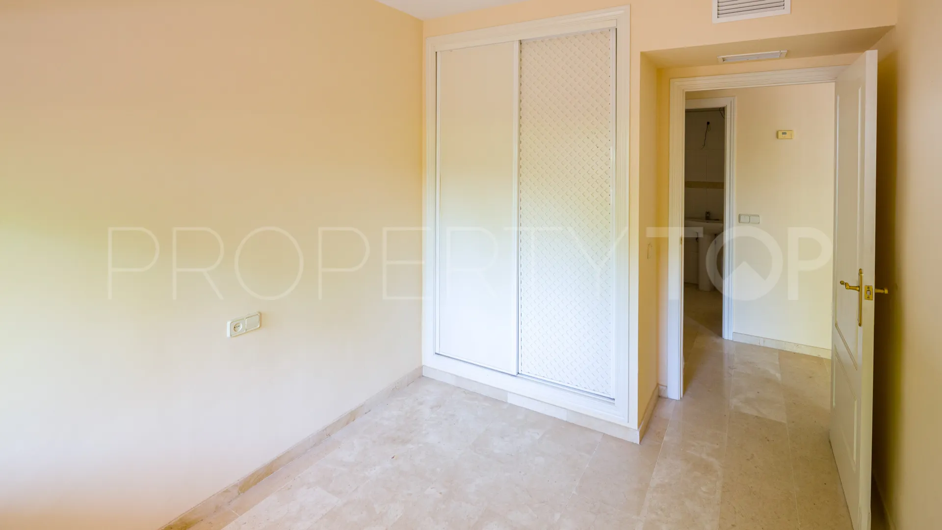 Apartamento planta baja en venta de 2 dormitorios en Costalita del Mar