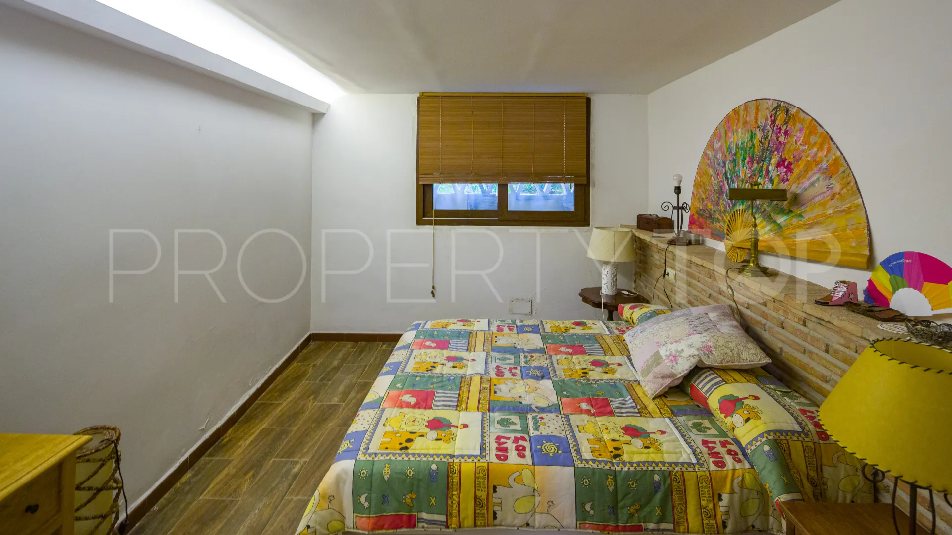Duplex planta baja en venta de 6 dormitorios en Marbella - Puerto Banus