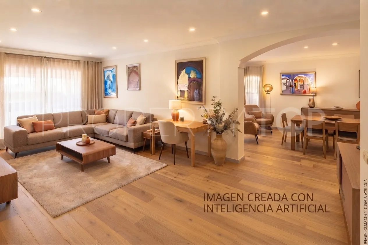For sale ground floor duplex with 6 bedrooms in Marbella - Puerto Banus