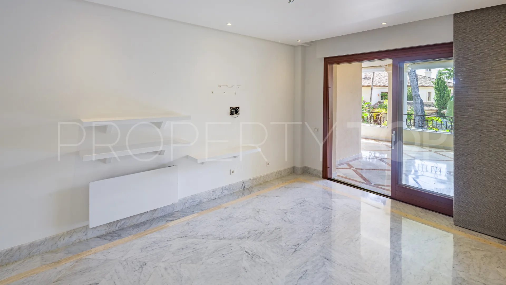 For sale Los Monteros Playa 2 bedrooms apartment