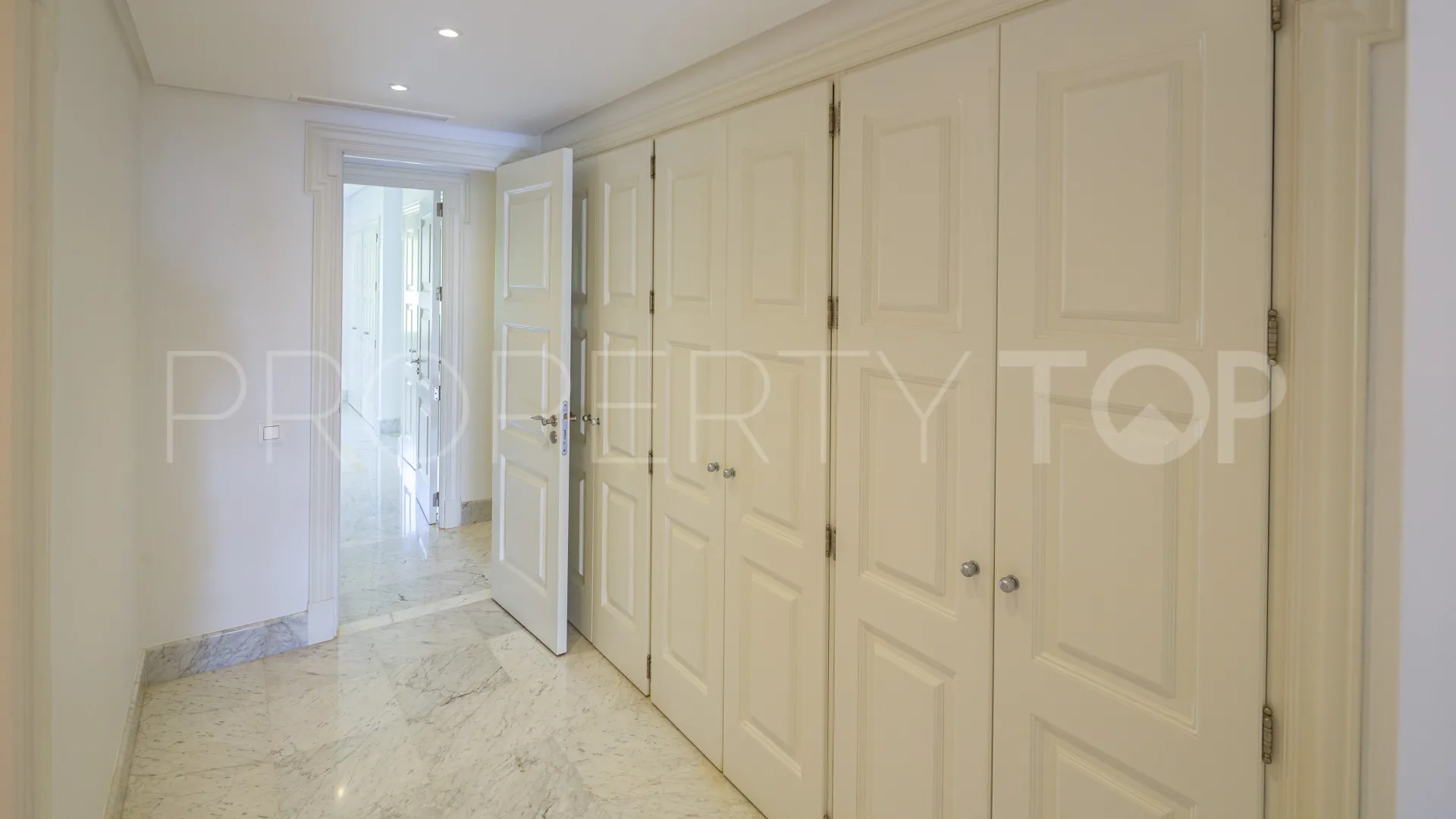 For sale Los Monteros Playa 2 bedrooms apartment
