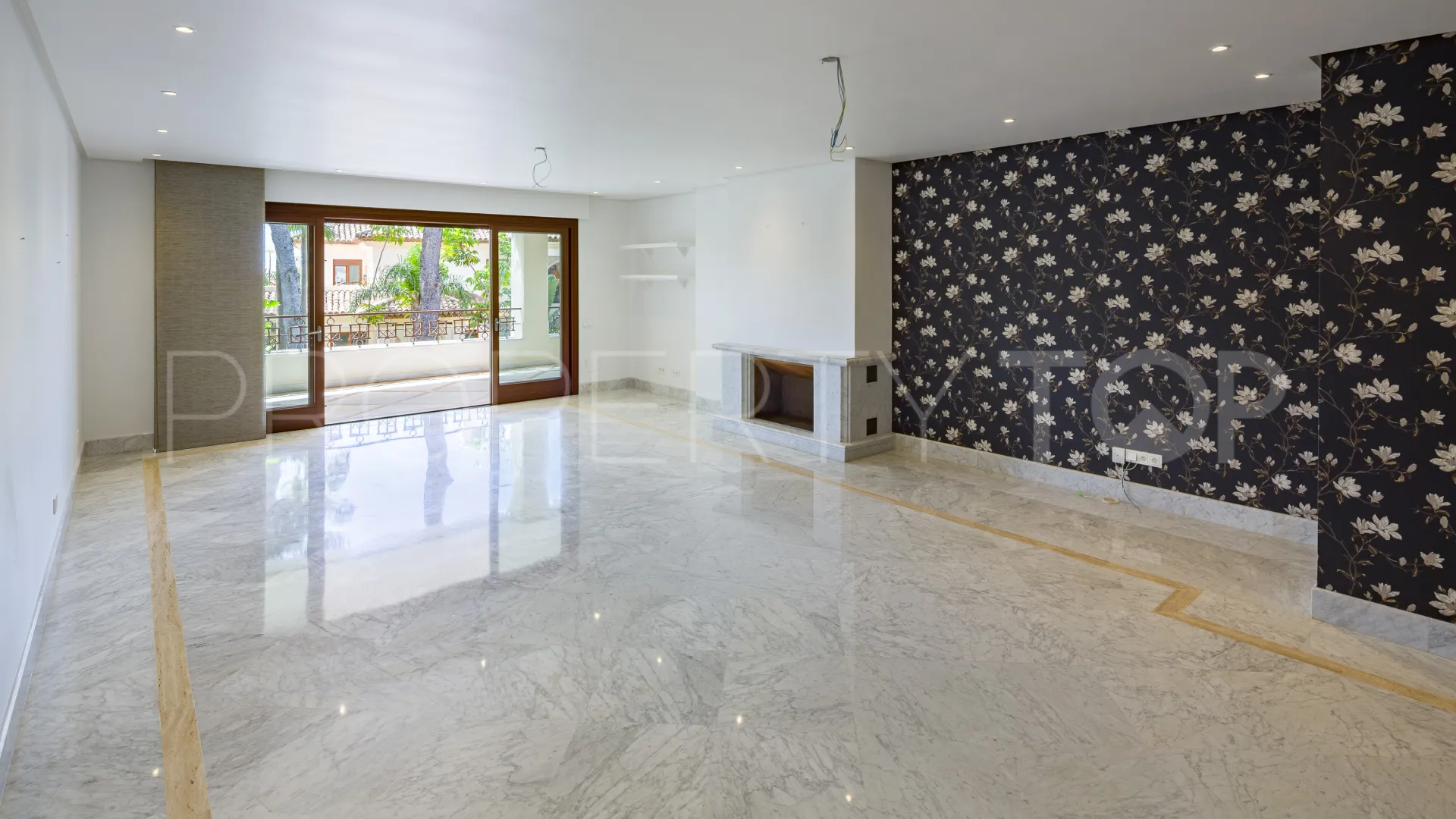 For sale Los Monteros Playa 2 bedrooms apartment