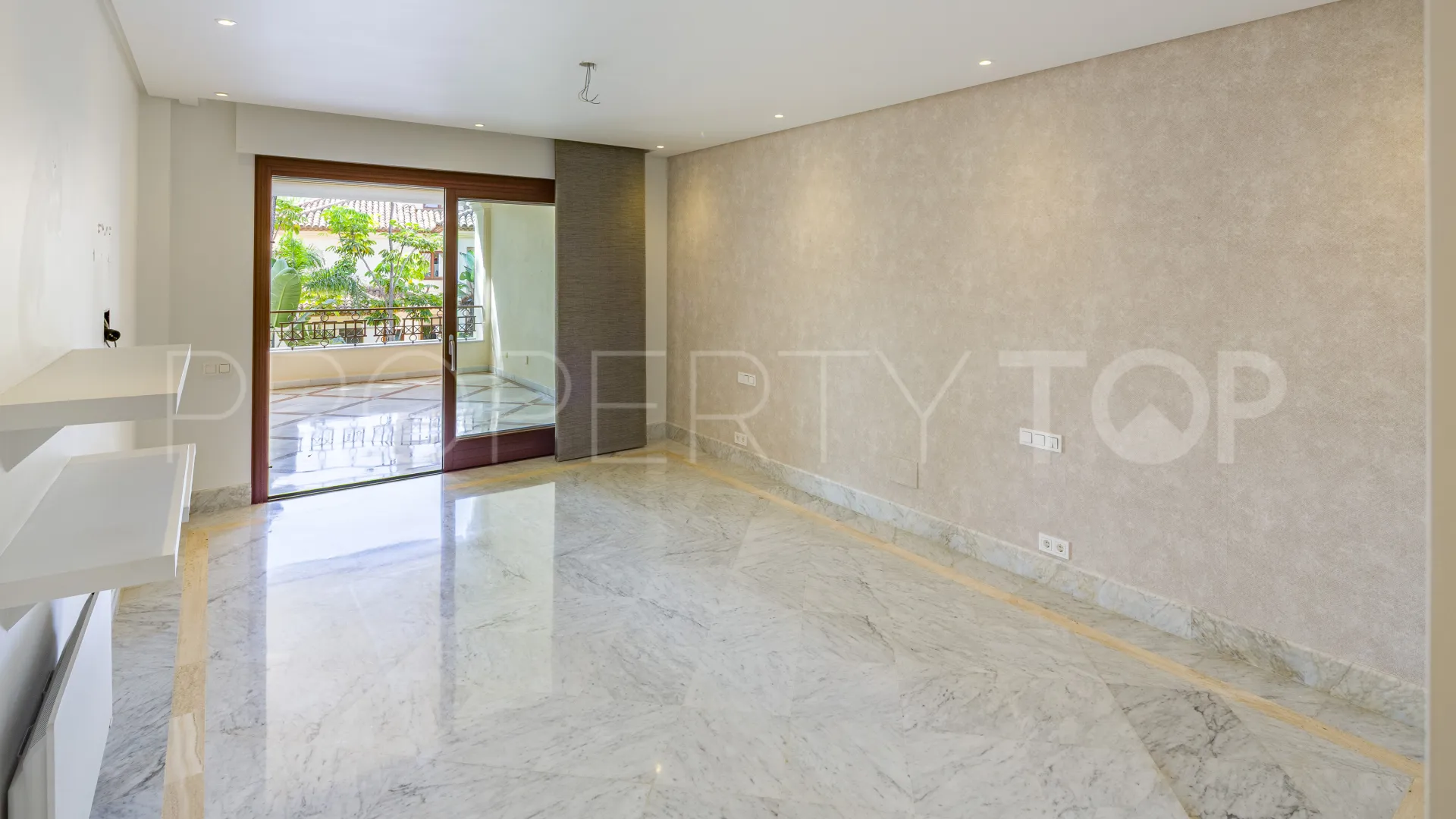 For sale Los Monteros Playa 2 bedrooms apartment