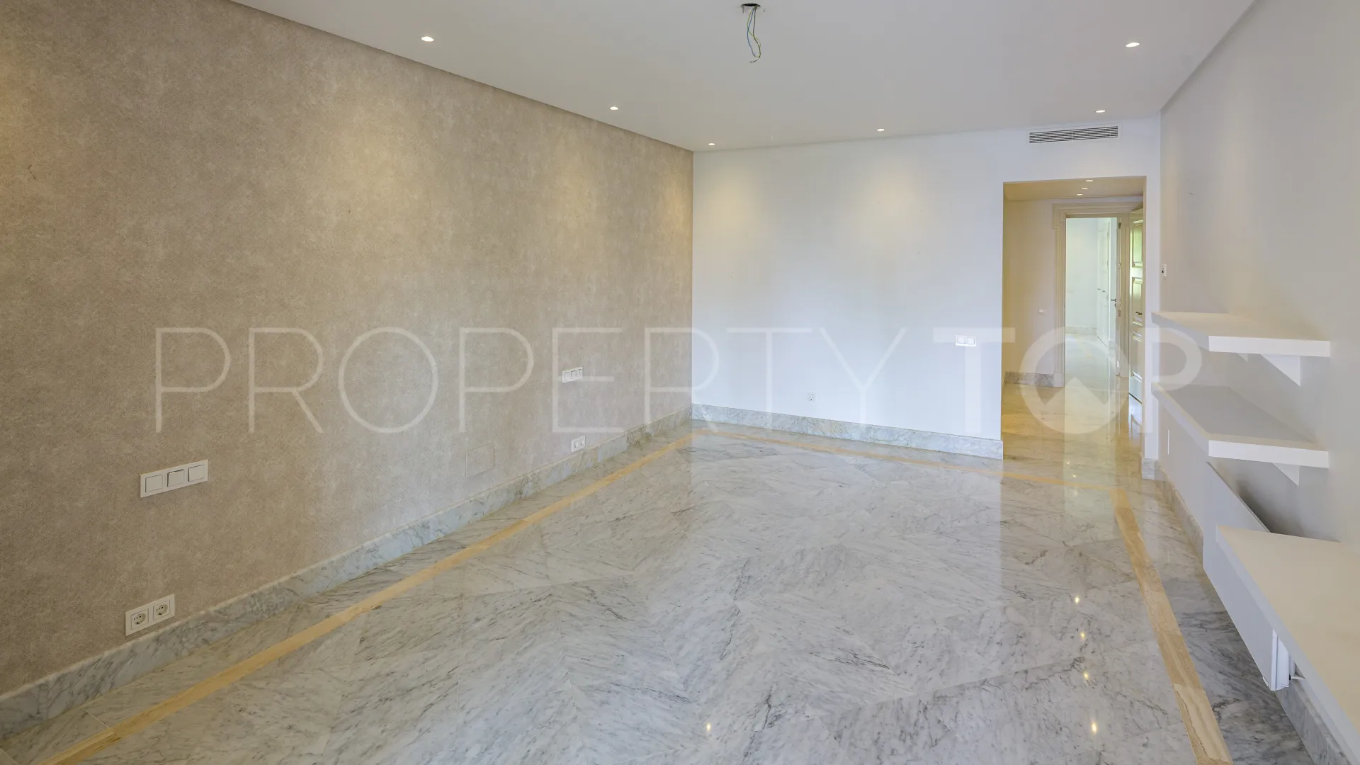 For sale Los Monteros Playa 2 bedrooms apartment