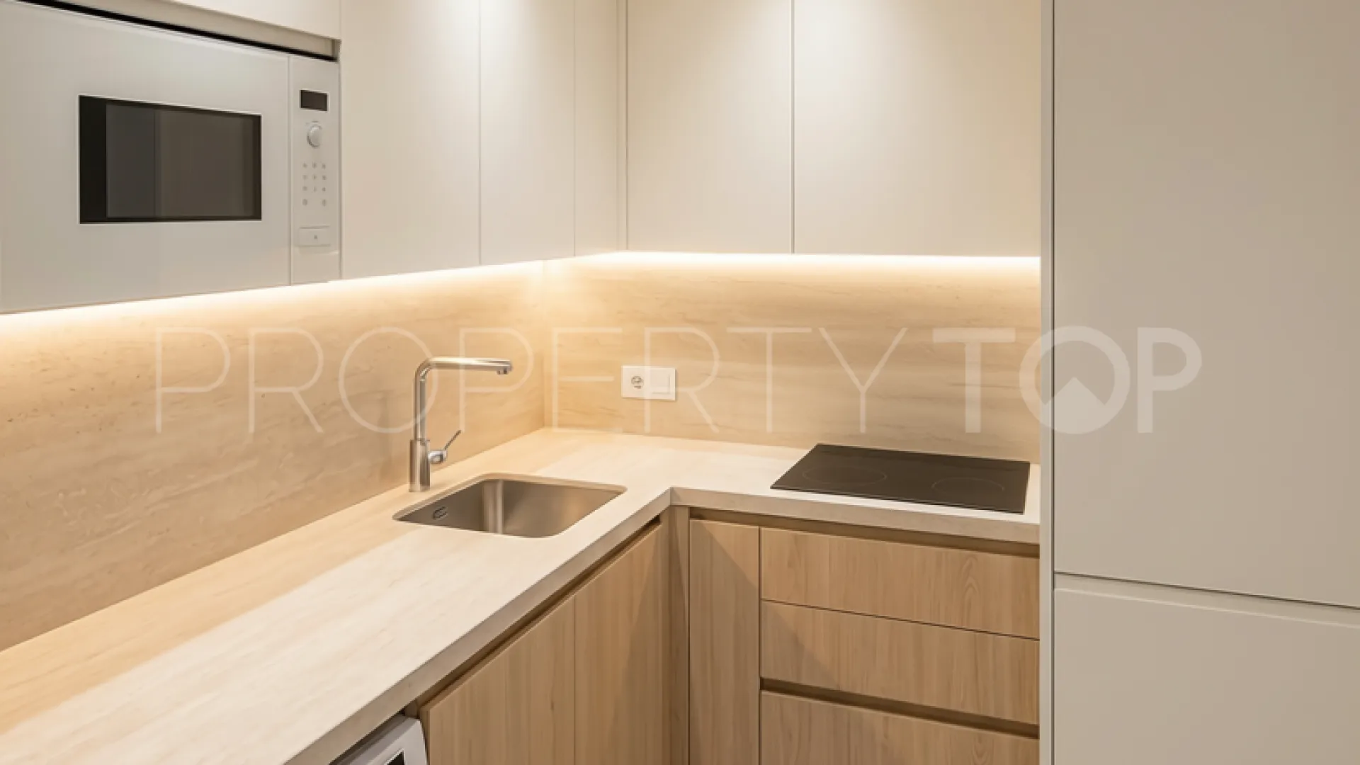 Apartamento en venta con 2 dormitorios en Guadalpin Suites