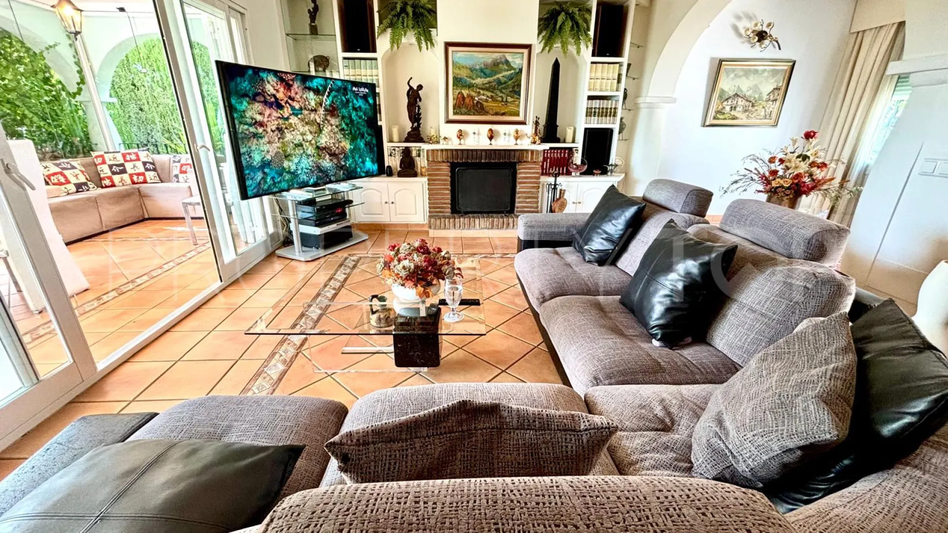 Villa for sale in Bello Horizonte