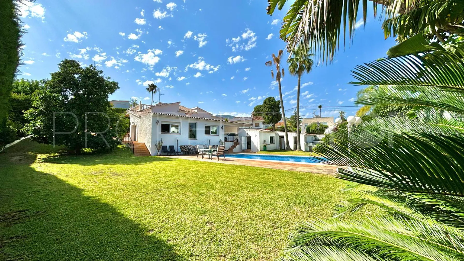Villa for sale in Bello Horizonte
