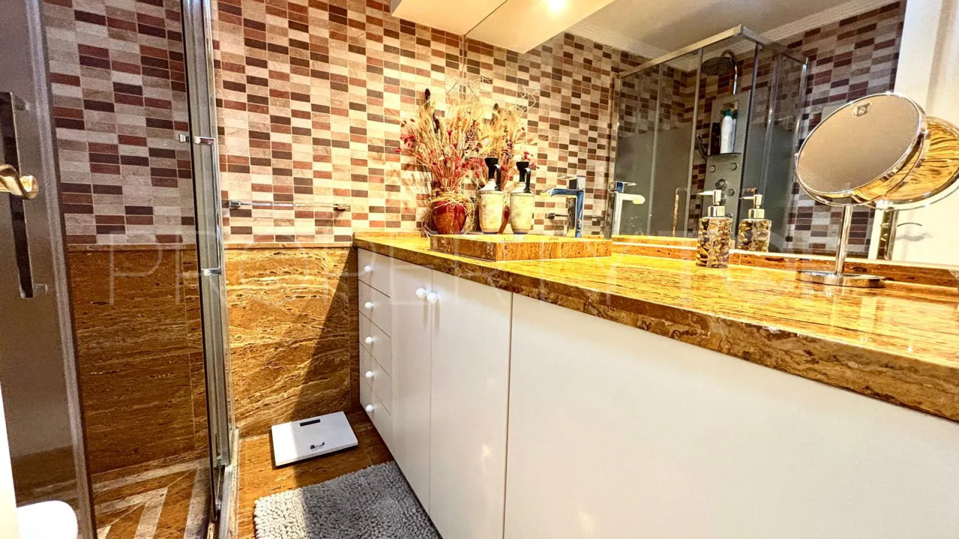 Villa for sale in Bello Horizonte
