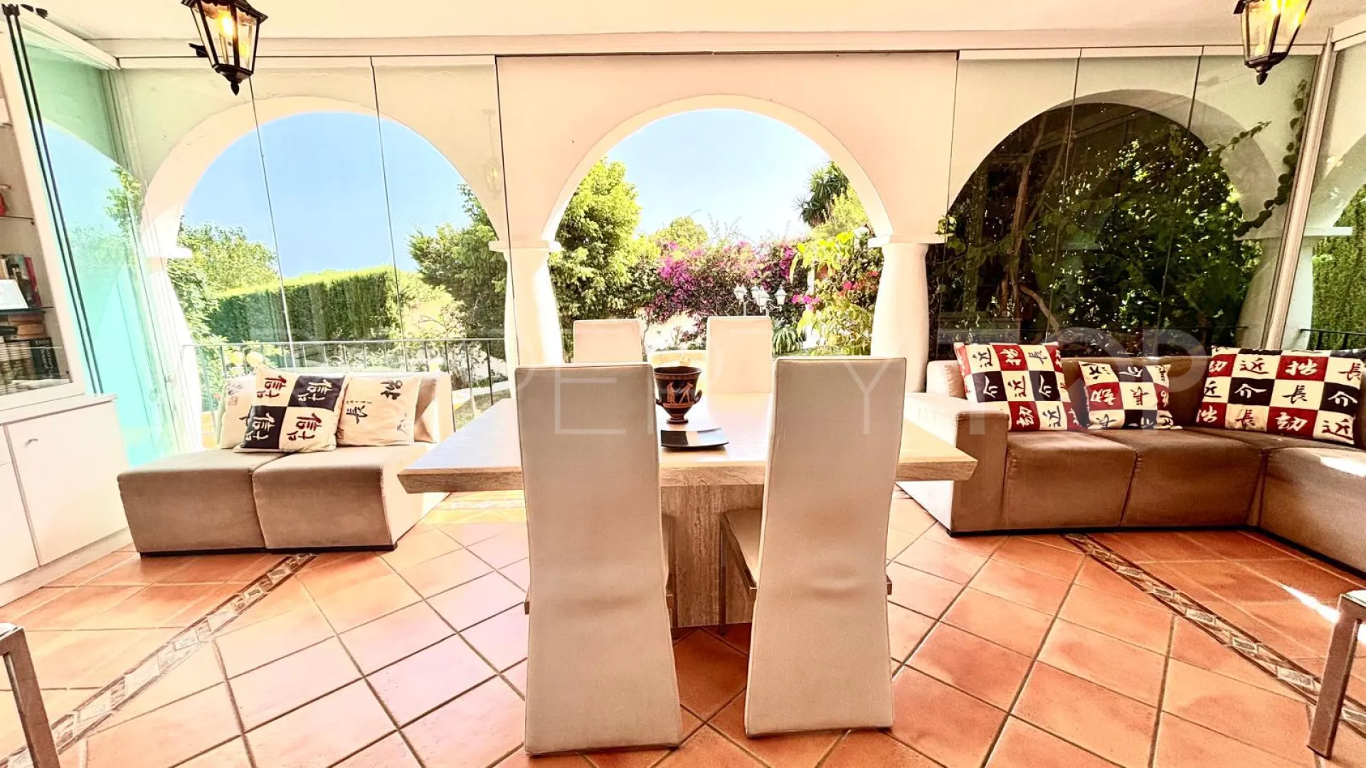 Villa for sale in Bello Horizonte