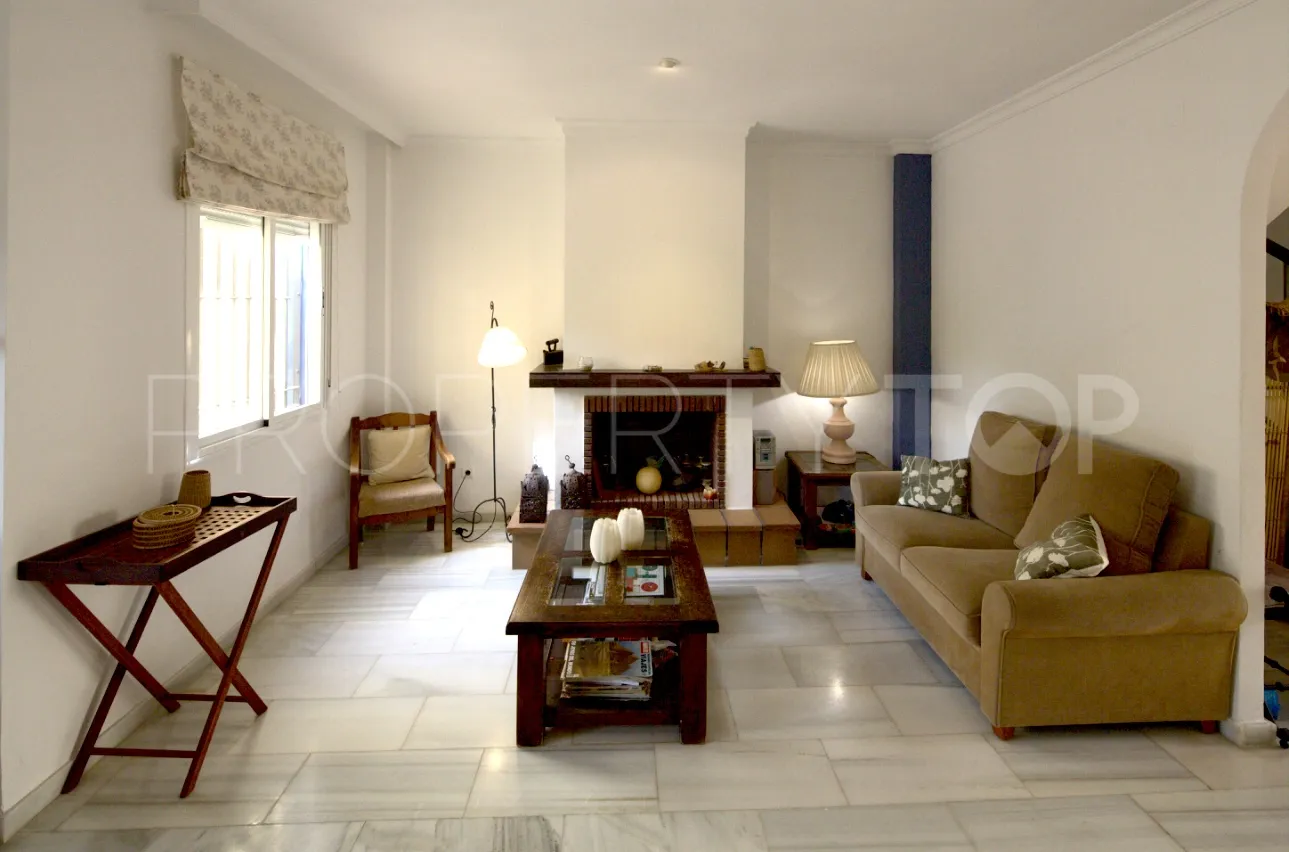 Azalea Beach, pareado a la venta