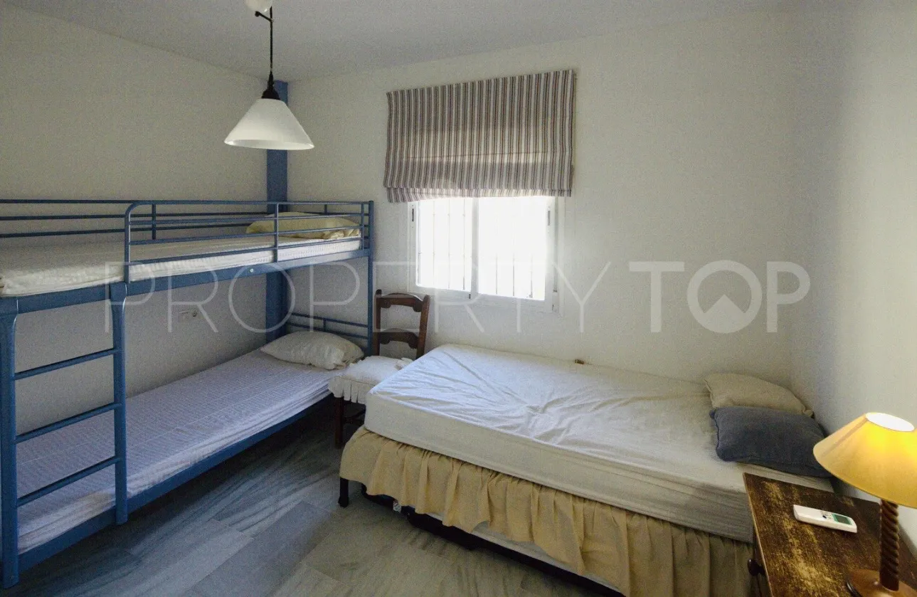 Azalea Beach, pareado a la venta