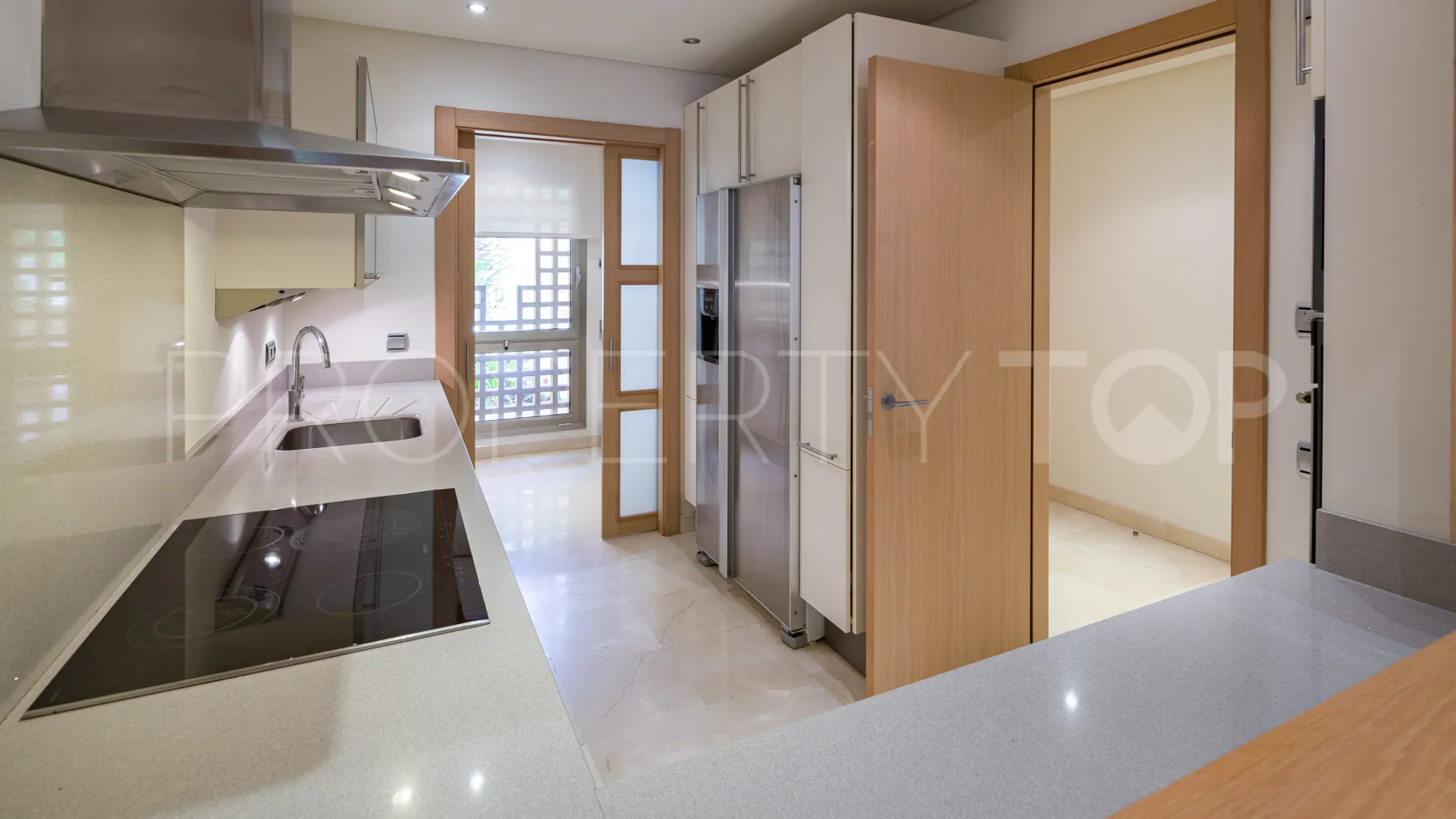 Ground floor apartment in Sierra Blanca for sale