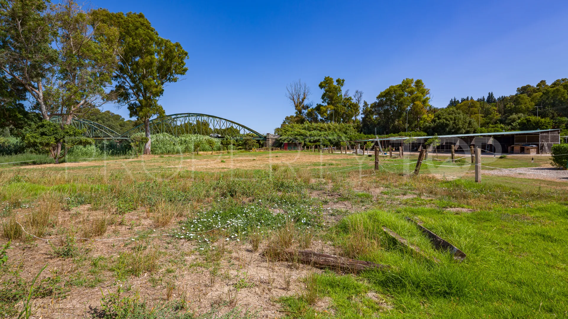 Finca en venta en San Enrique de Guadiaro
