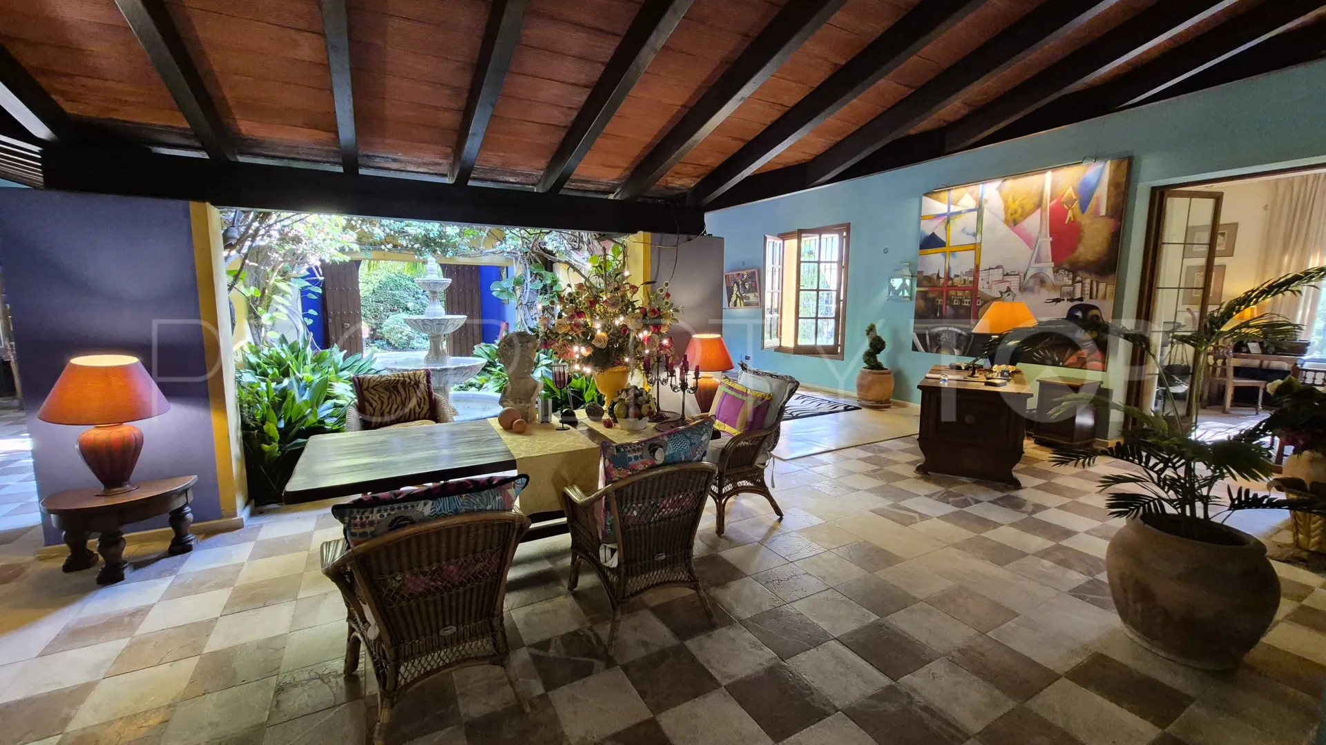For sale villa in Guadalmina Baja with 3 bedrooms