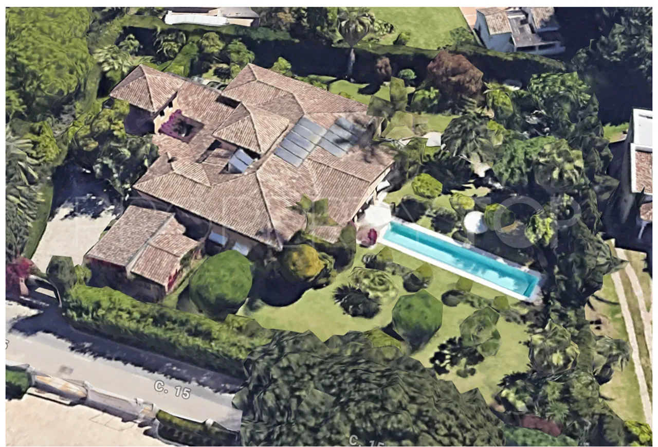 For sale villa in Guadalmina Baja with 3 bedrooms