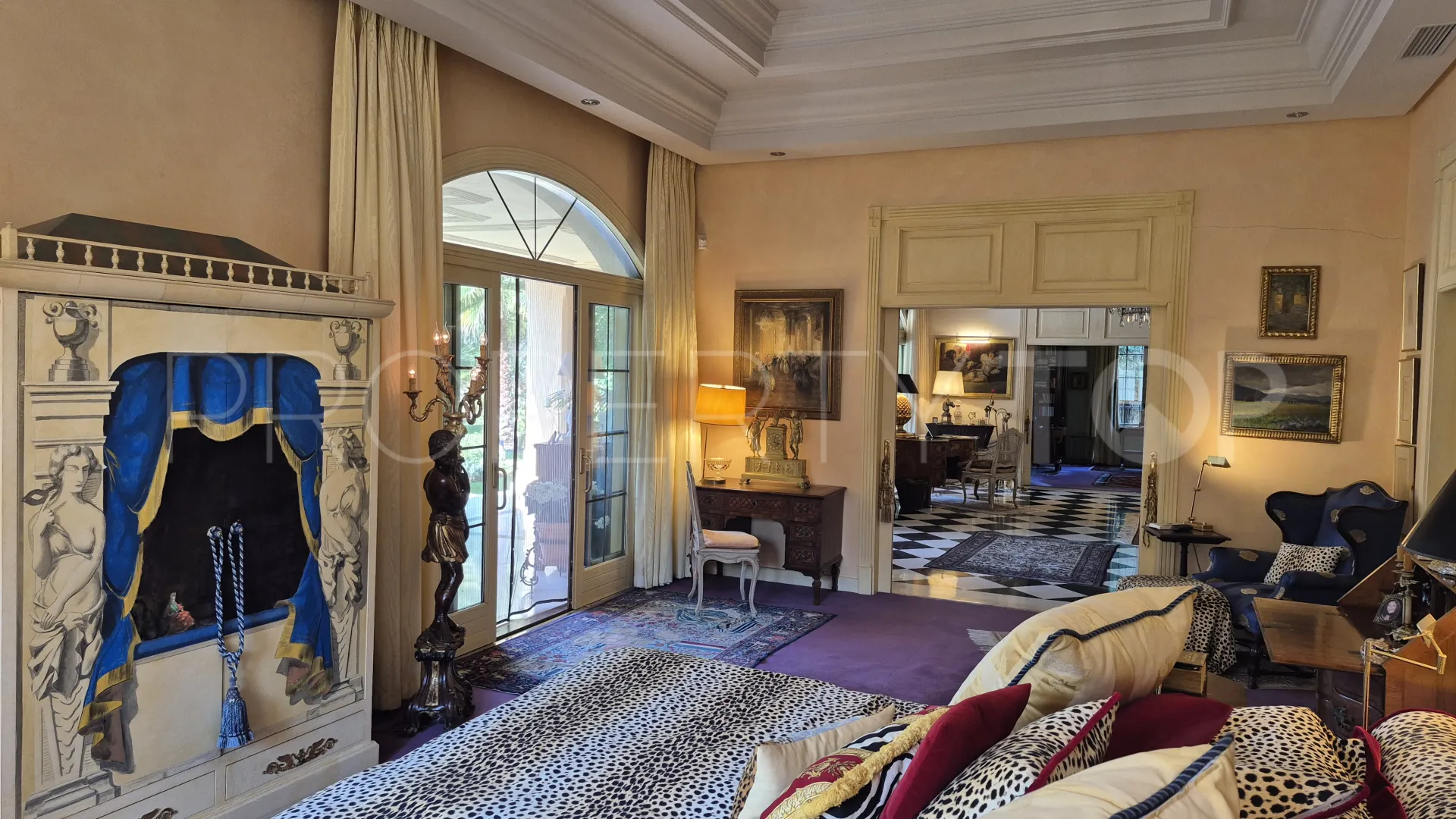 For sale villa in Guadalmina Baja with 3 bedrooms