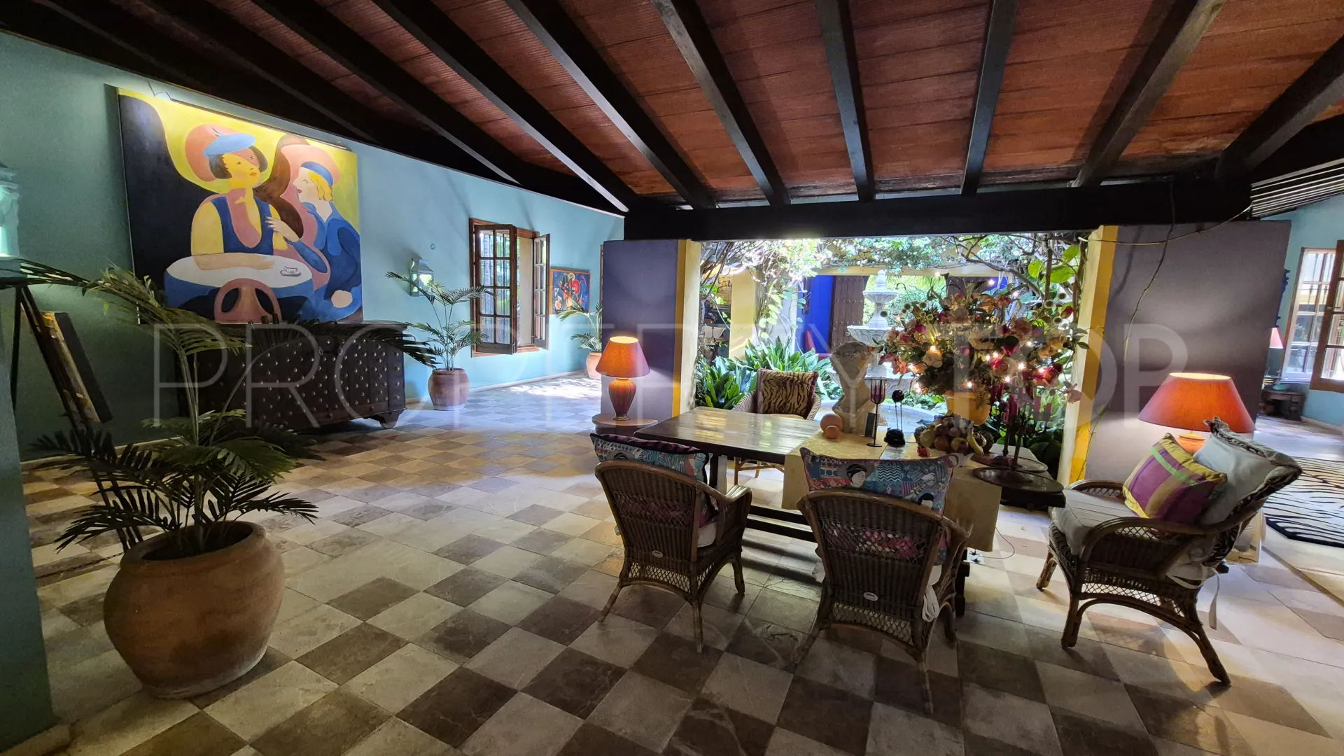For sale villa in Guadalmina Baja with 3 bedrooms