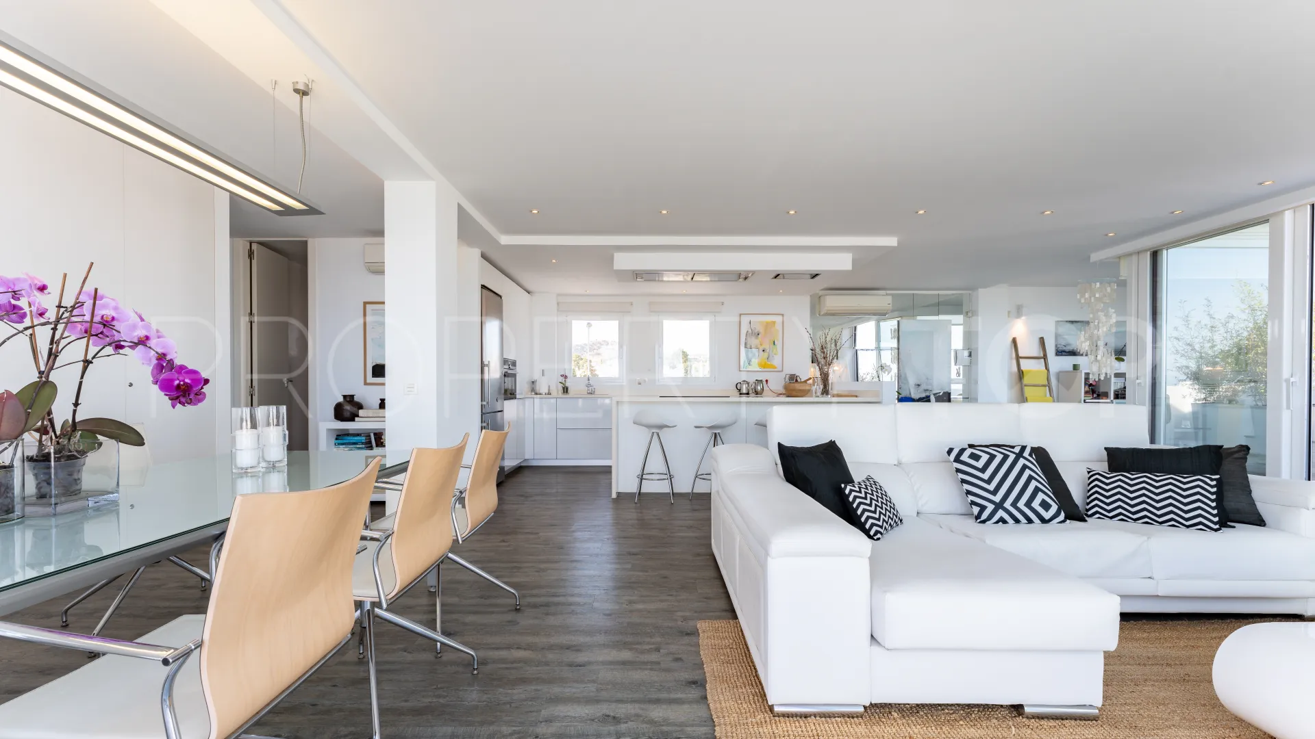 Atico duplex en venta en Sitio de Calahonda