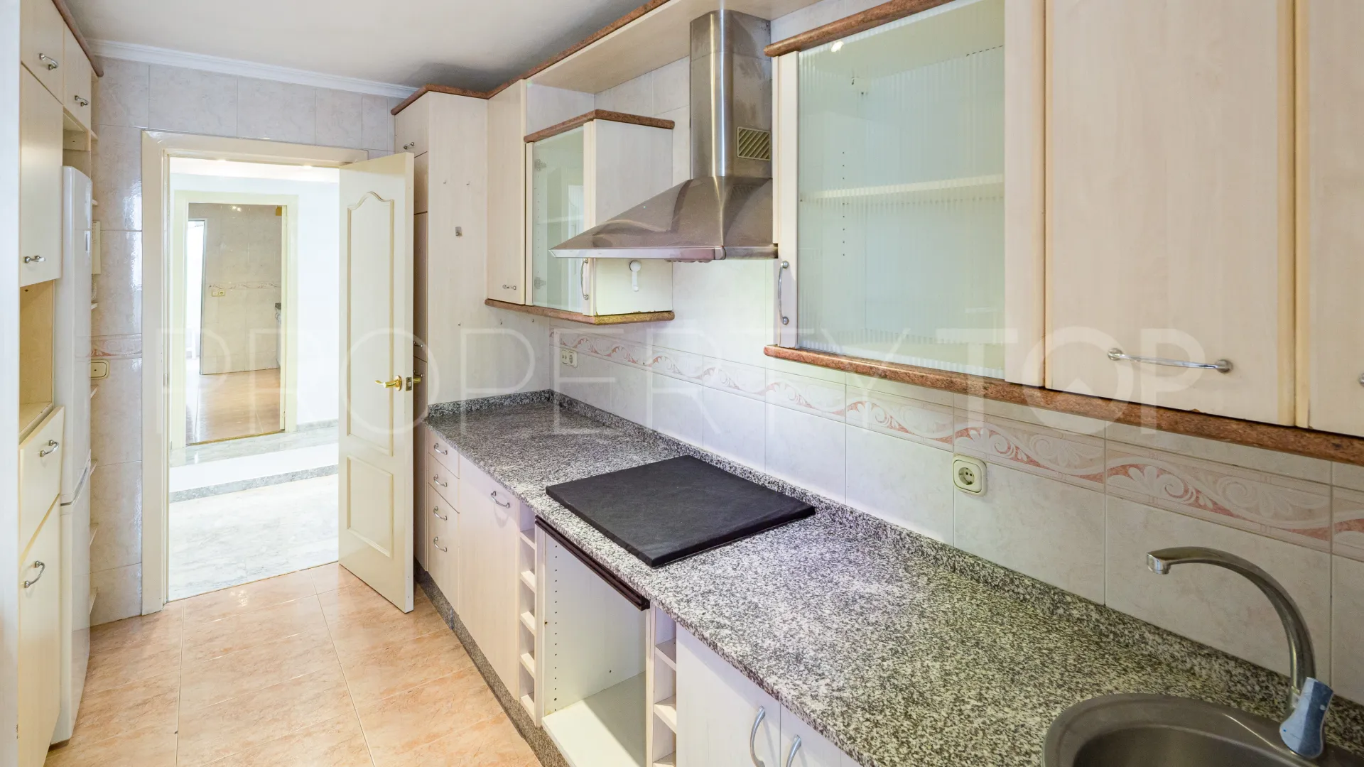 Comprar apartamento con 3 dormitorios en Playa de la Fontanilla