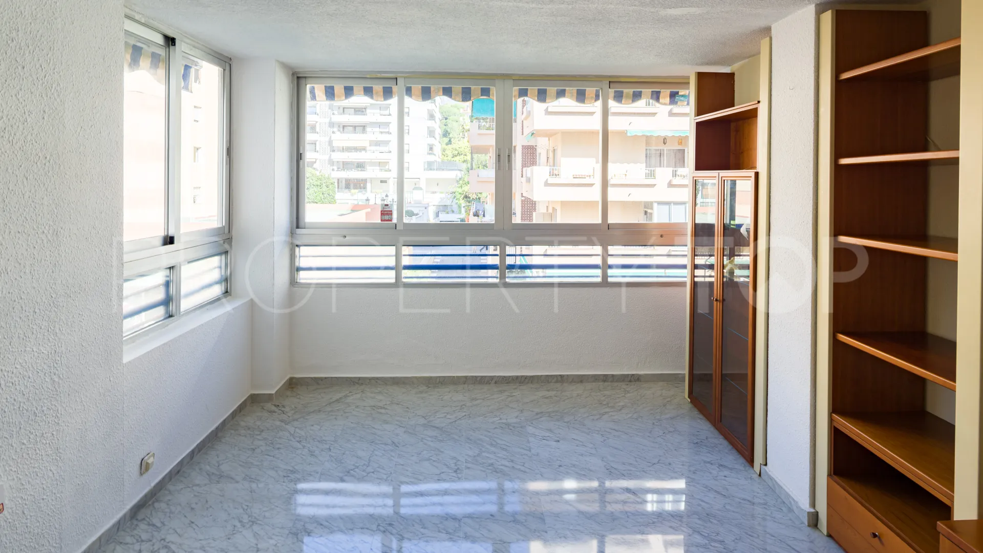 Comprar apartamento con 3 dormitorios en Playa de la Fontanilla