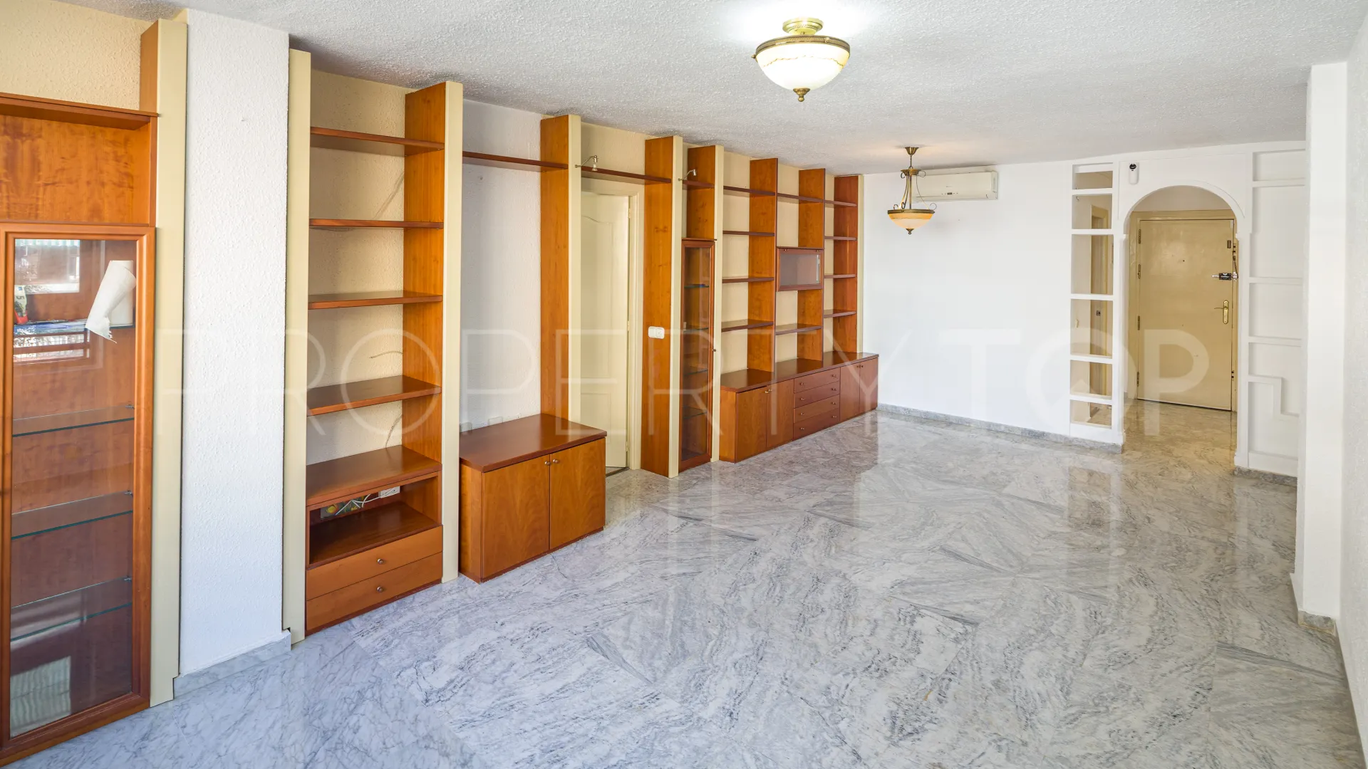 Comprar apartamento con 3 dormitorios en Playa de la Fontanilla