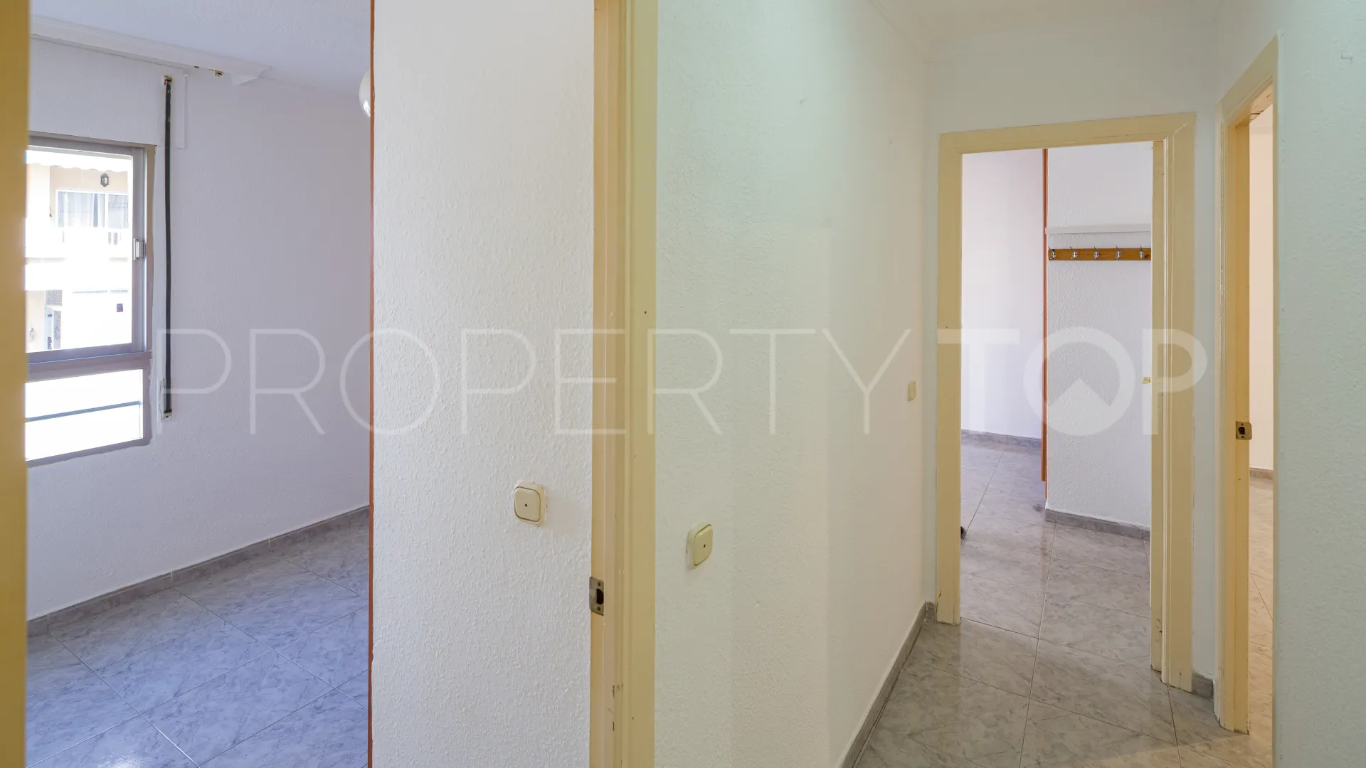 Comprar apartamento con 3 dormitorios en Playa de la Fontanilla