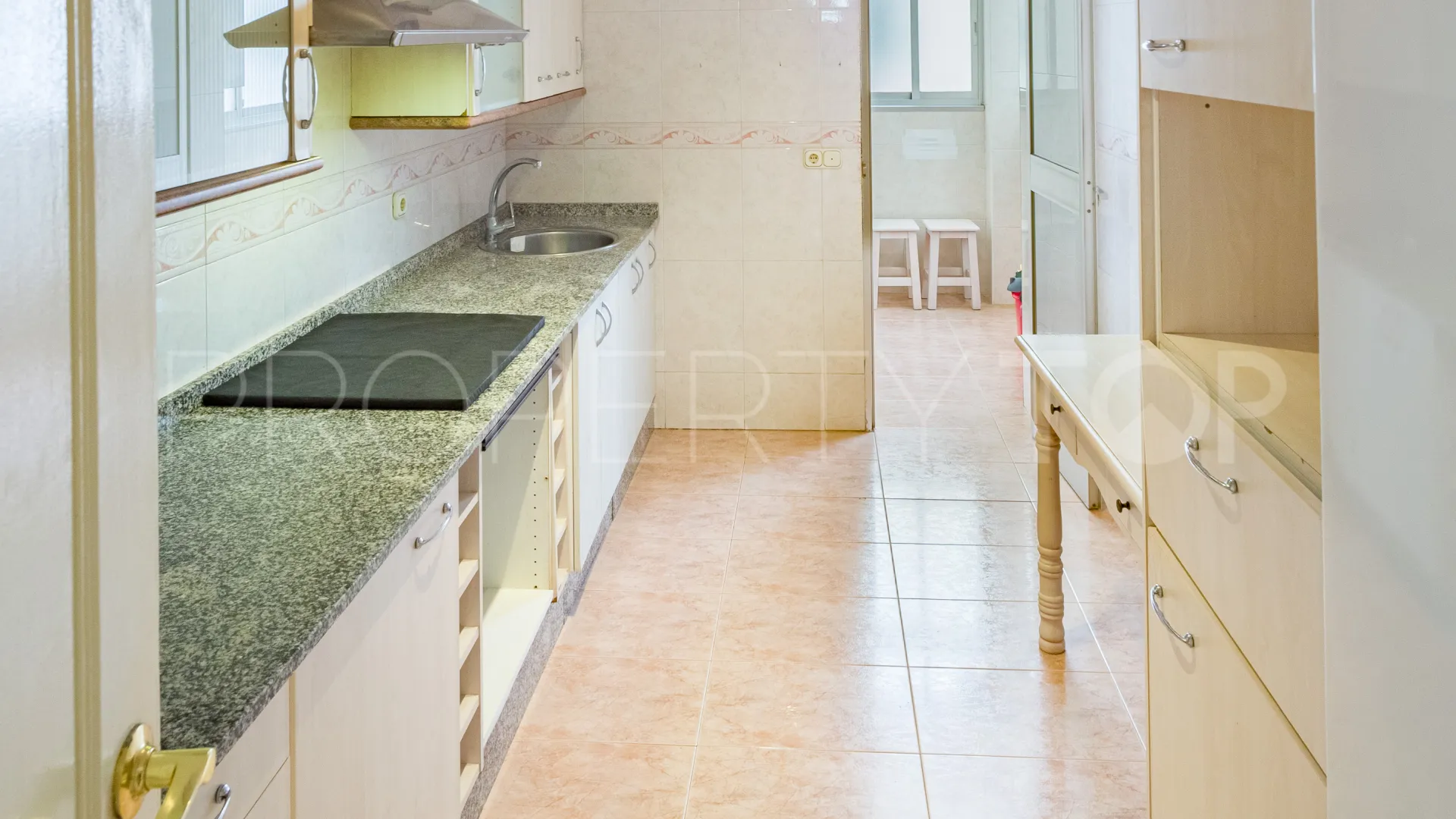Comprar apartamento con 3 dormitorios en Playa de la Fontanilla