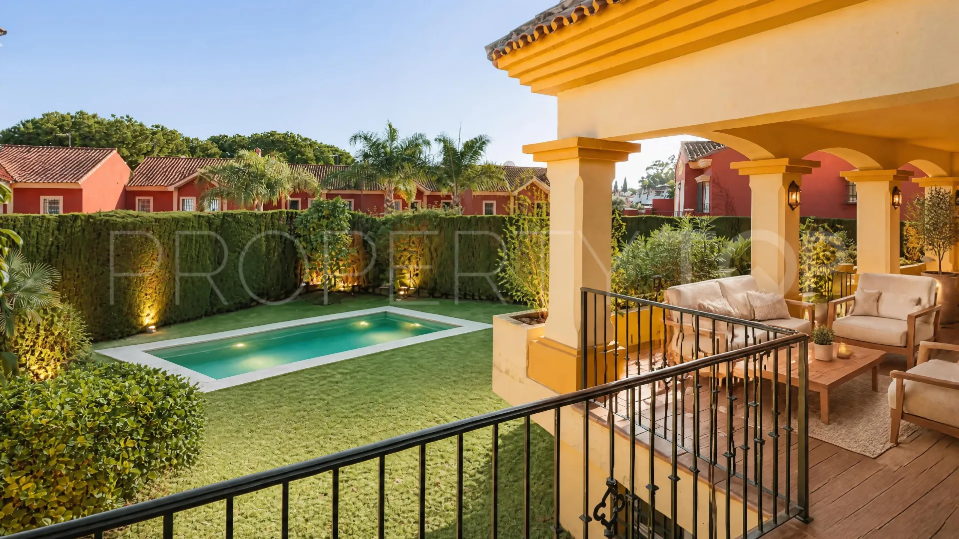 Villa pareada en venta en Guadalmina Alta