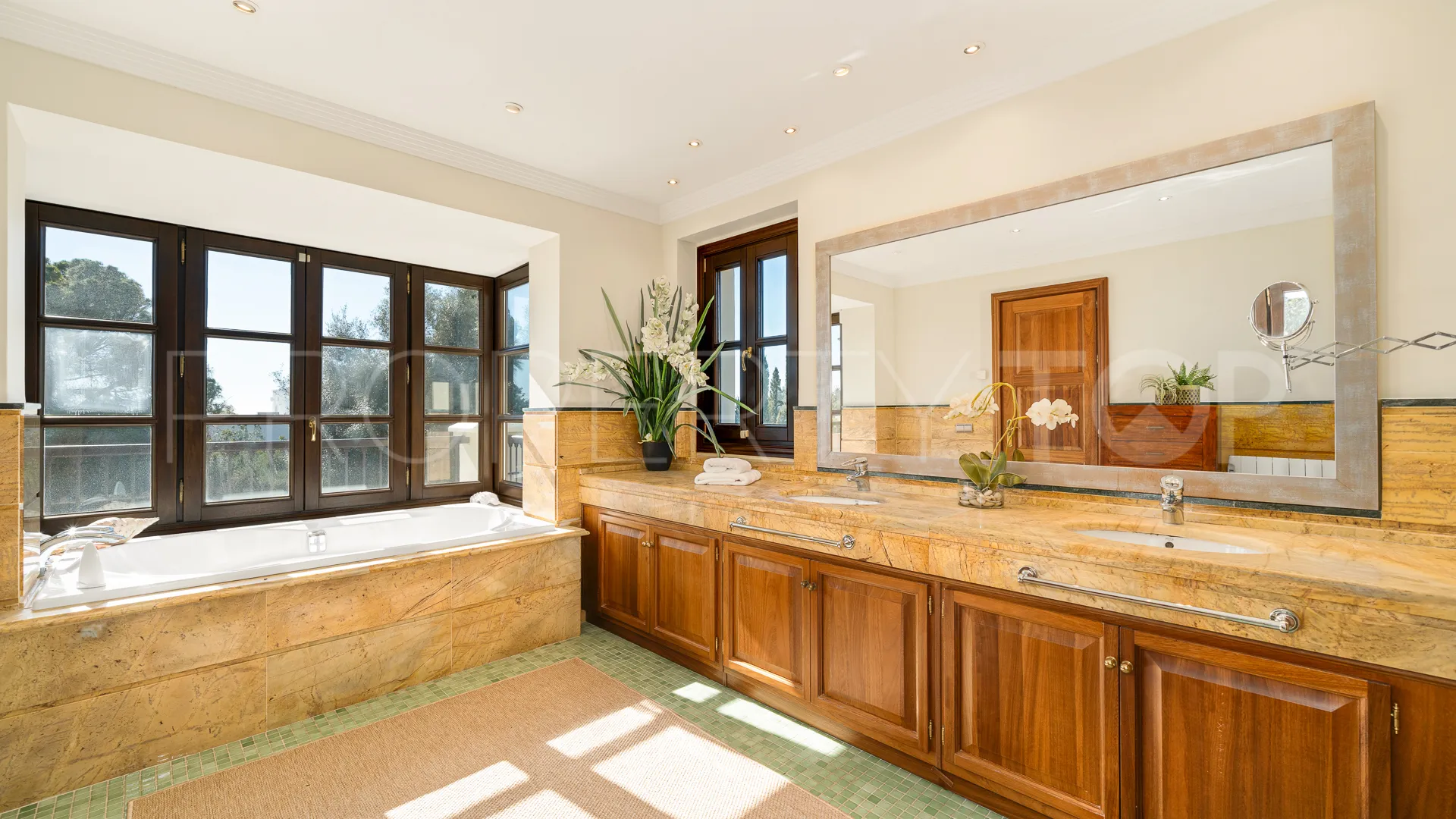 Sierra Blanca, villa en venta
