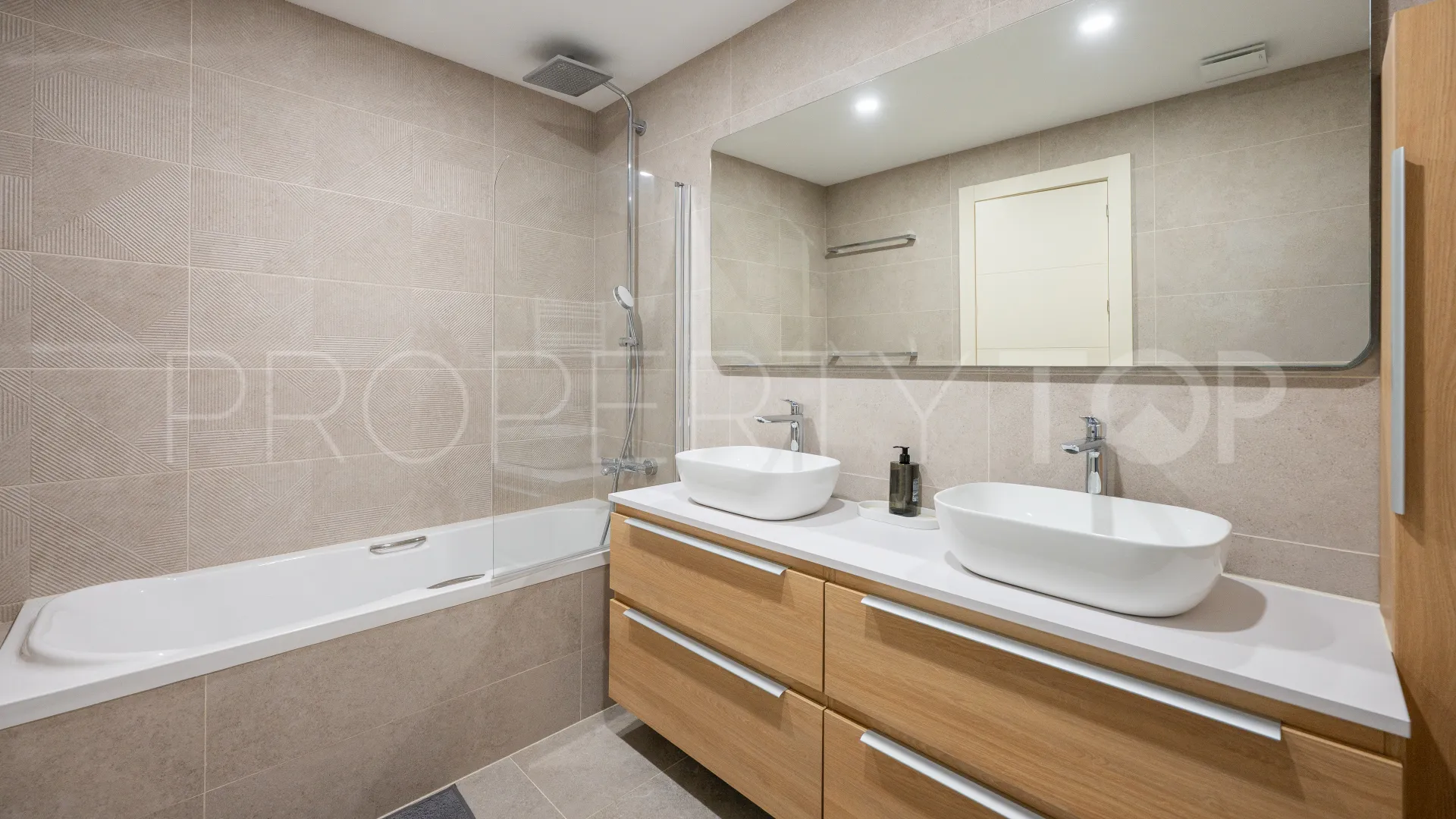 Marbesa, villa en venta