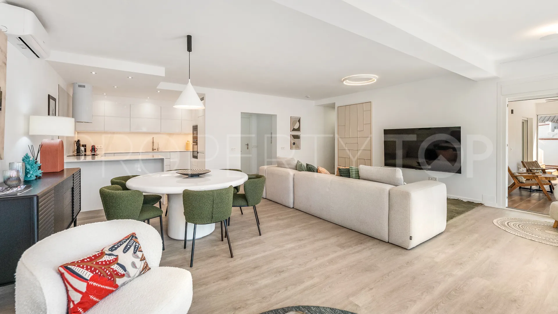 Marbesa, villa en venta