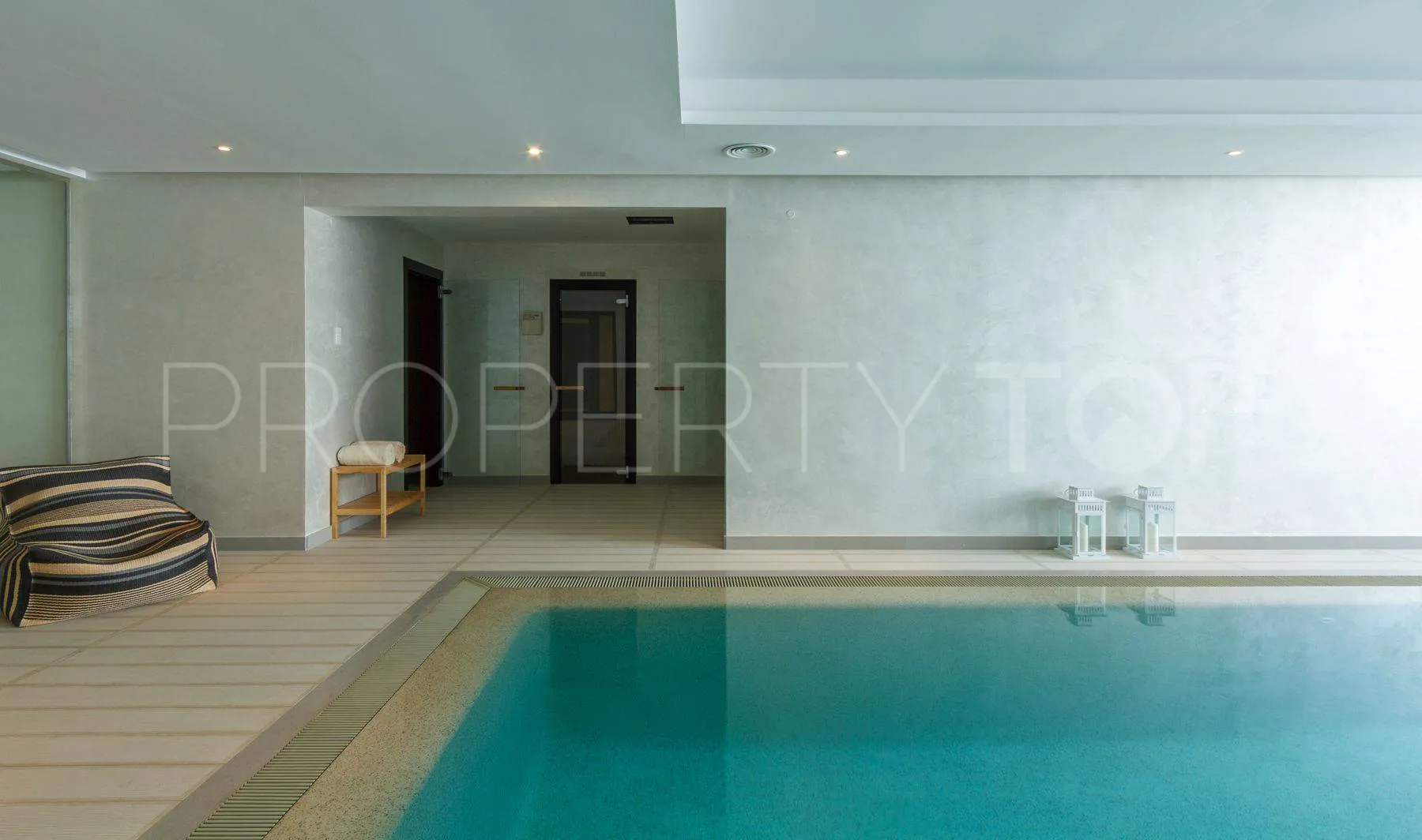 Buy villa with 5 bedrooms in La Zagaleta