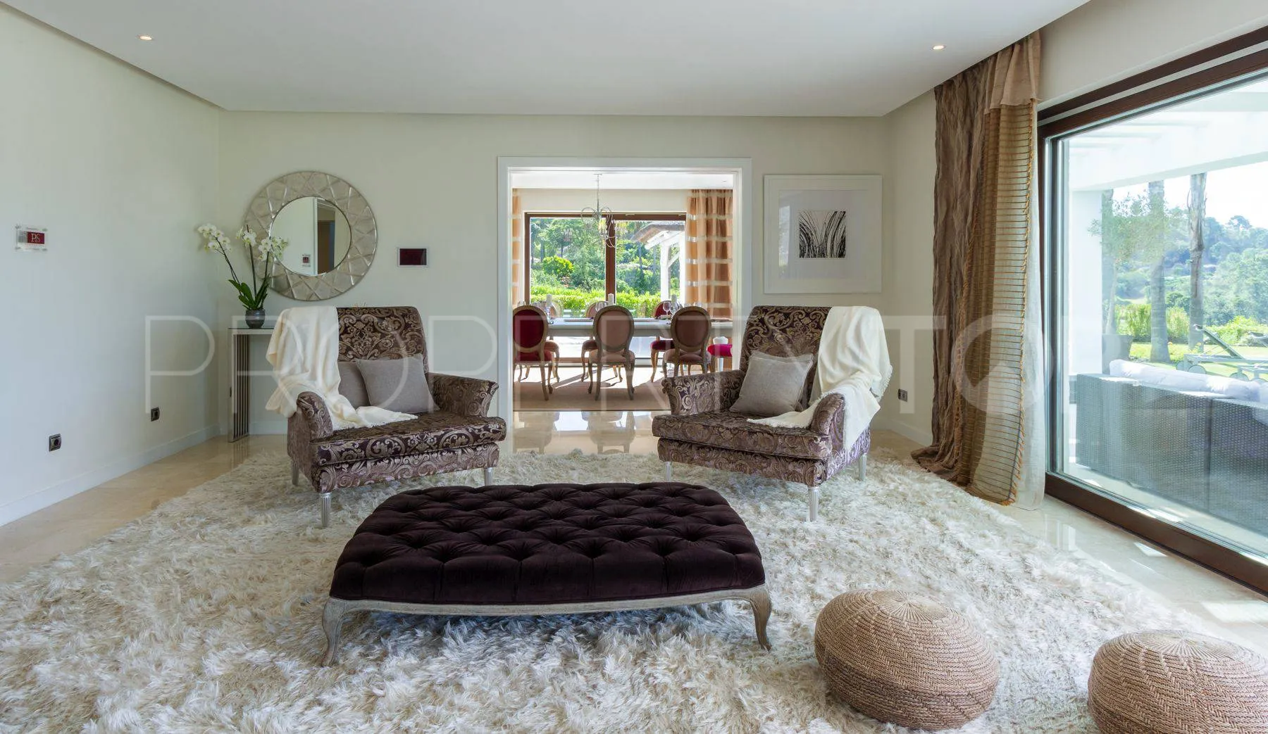 Buy villa with 5 bedrooms in La Zagaleta