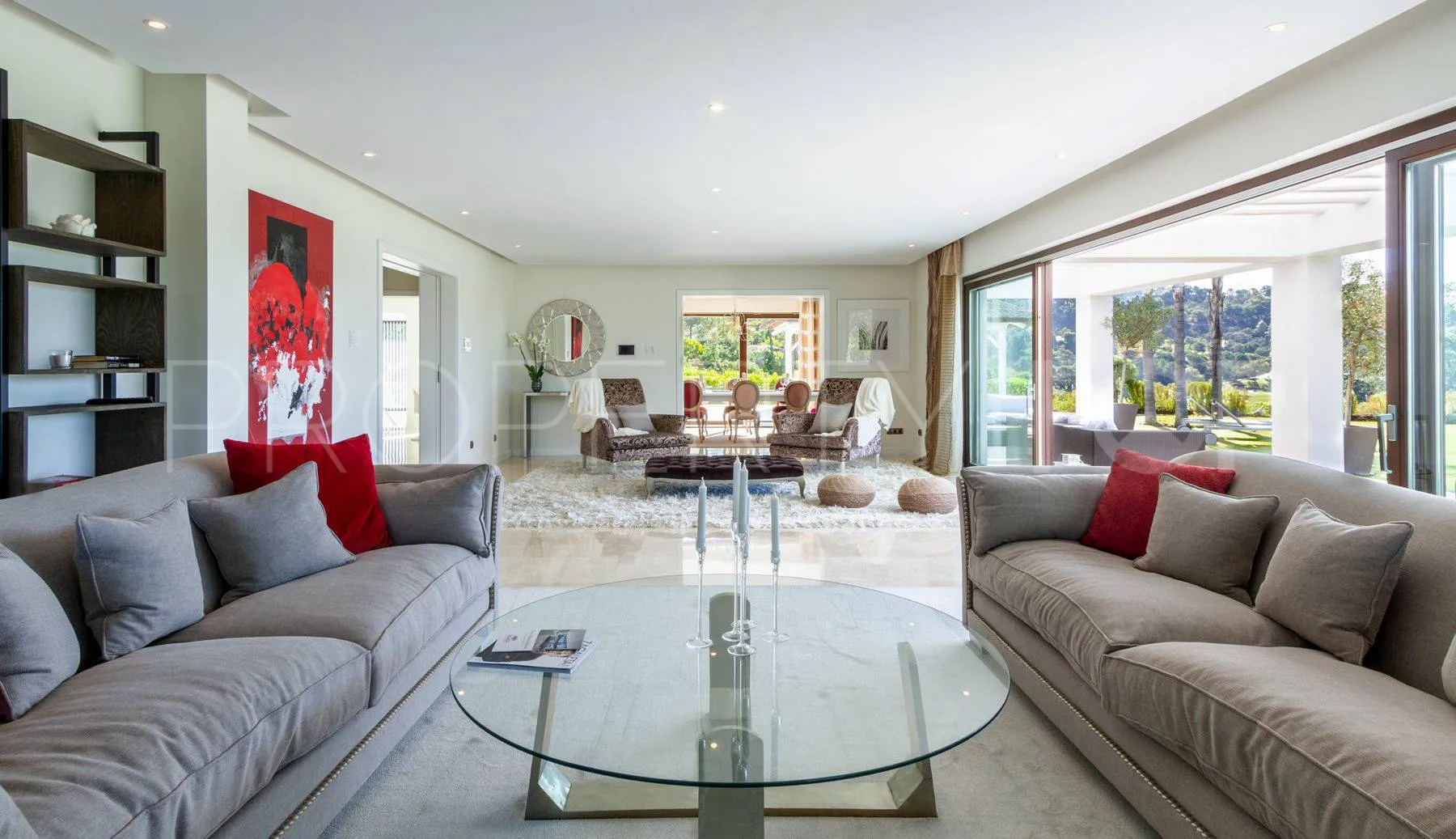 Buy villa with 5 bedrooms in La Zagaleta