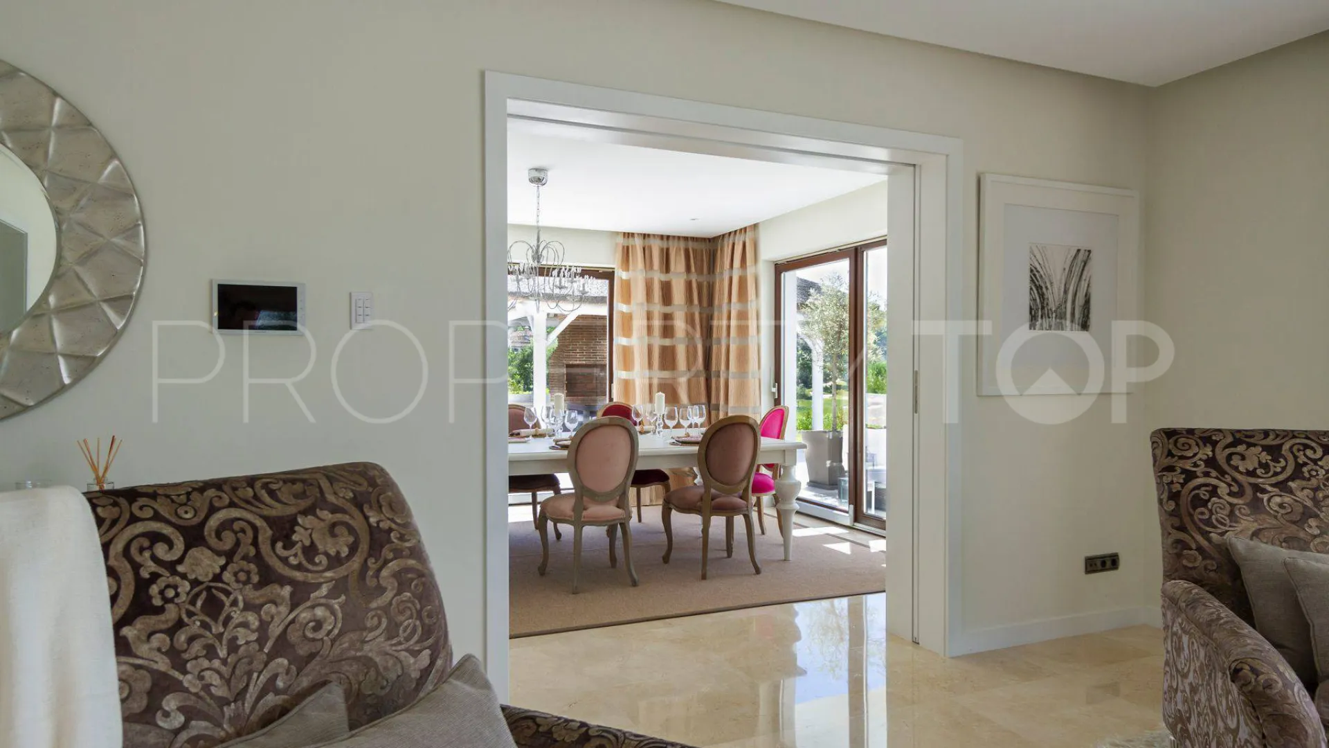 Buy villa with 5 bedrooms in La Zagaleta
