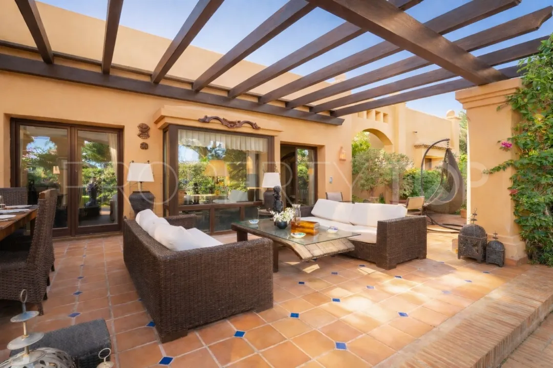 Se vende villa en Marbesa de 5 dormitorios