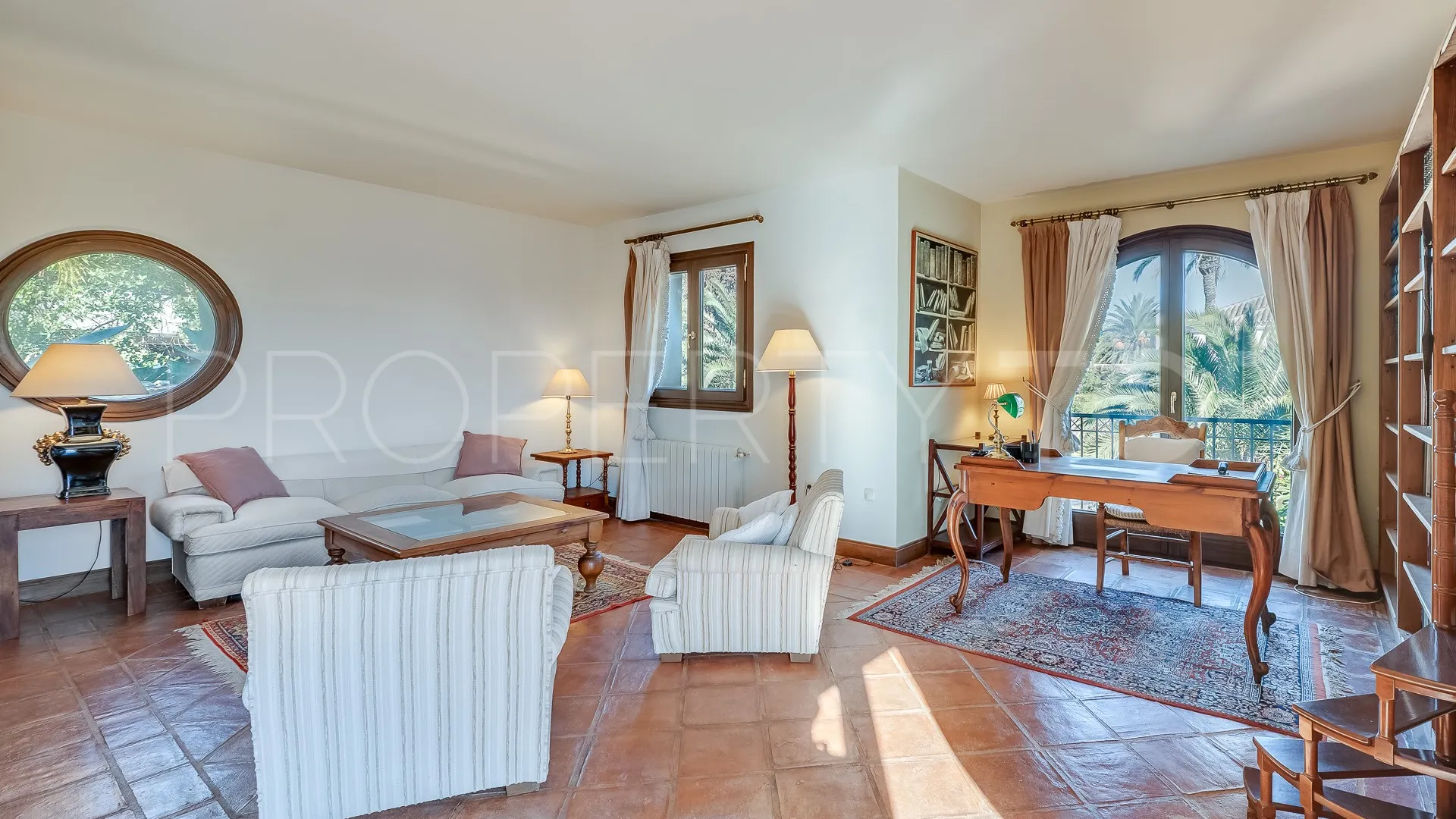 Se vende villa en Marbesa de 5 dormitorios