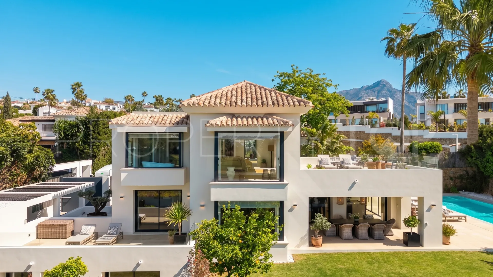 Villa en venta en Los Naranjos Golf