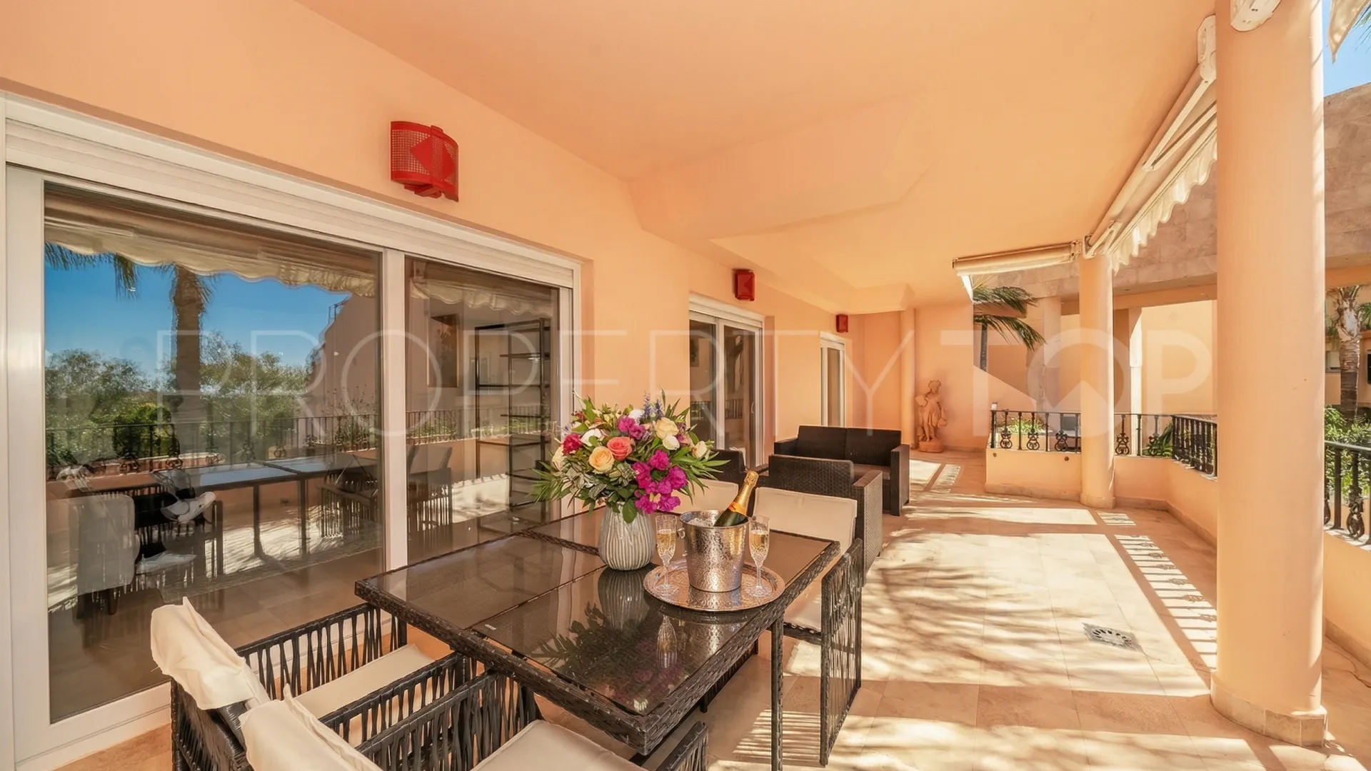 Buy Nueva Andalucia apartment with 2 bedrooms