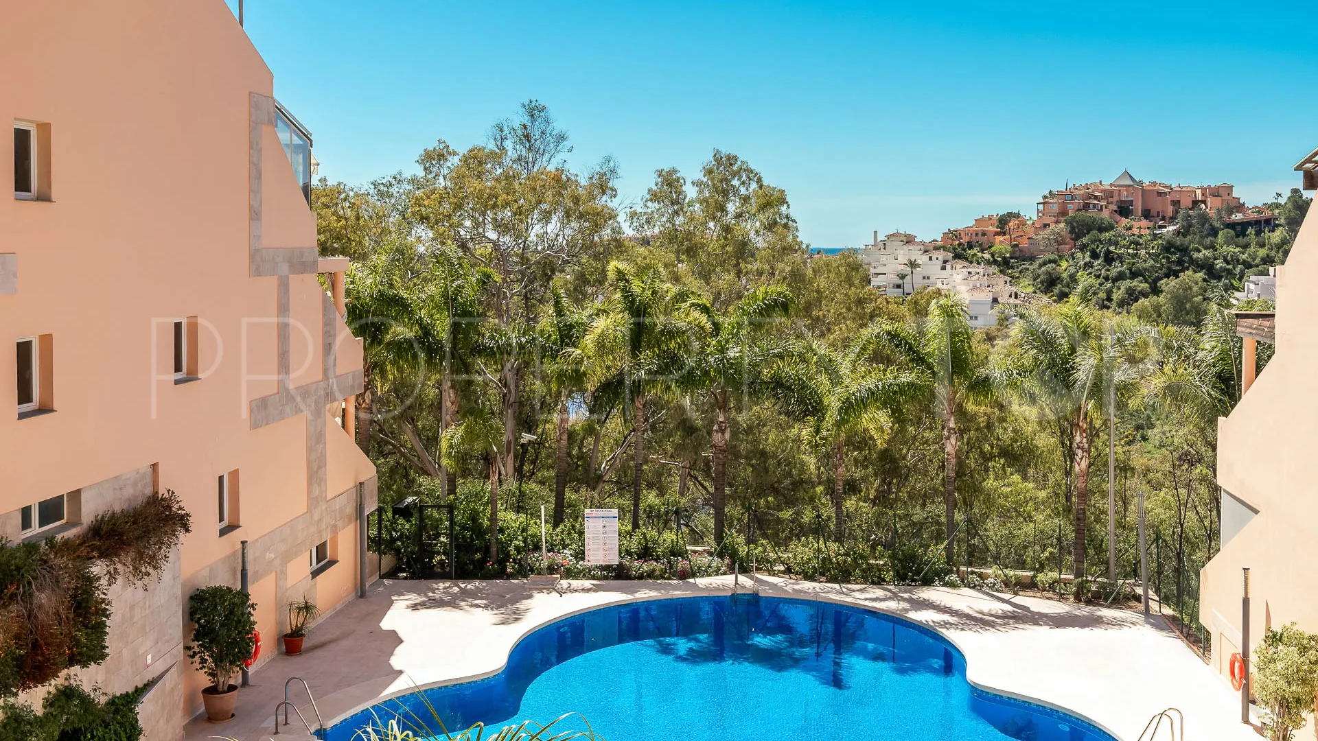 Buy Nueva Andalucia apartment with 2 bedrooms
