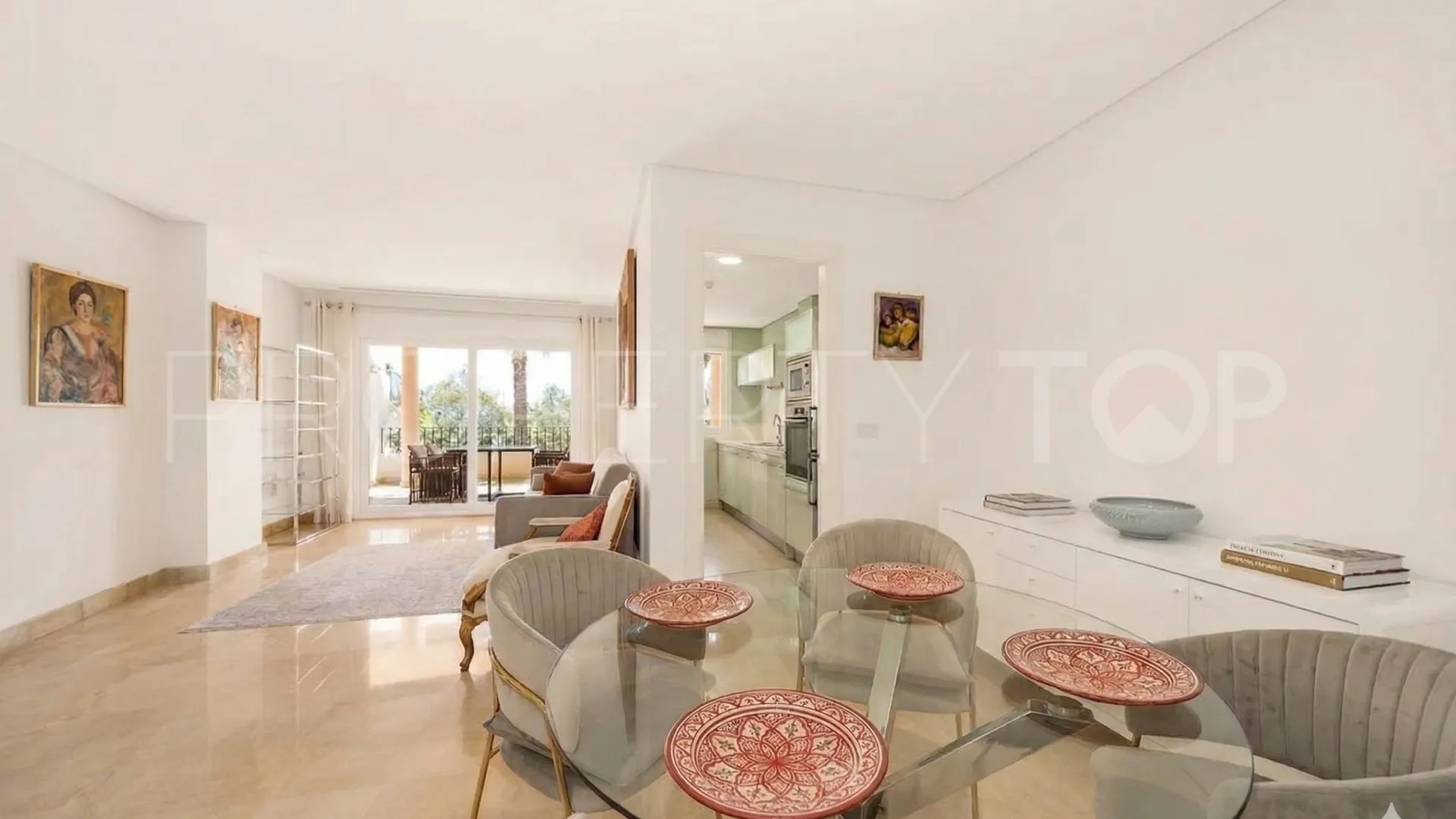 Buy Nueva Andalucia apartment with 2 bedrooms