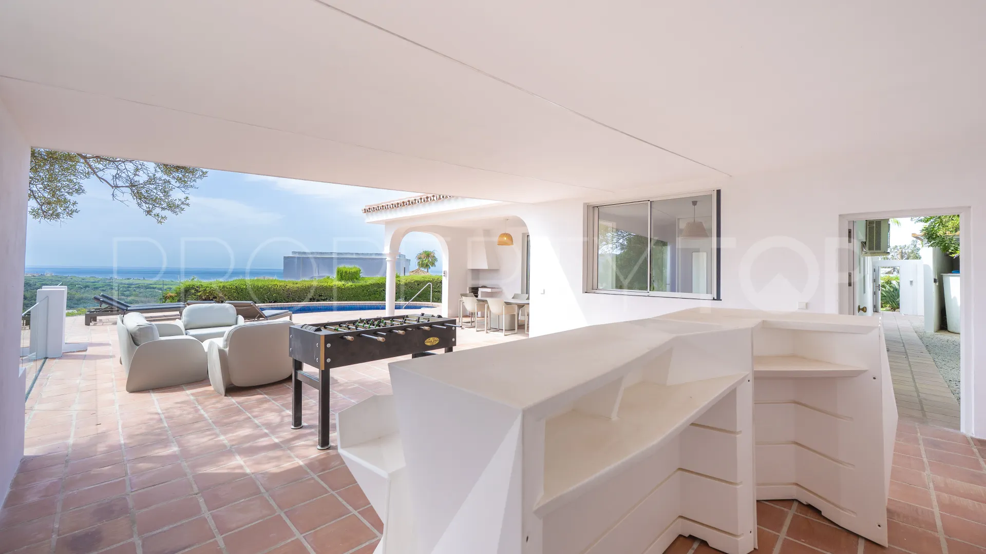 For sale villa in Elviria