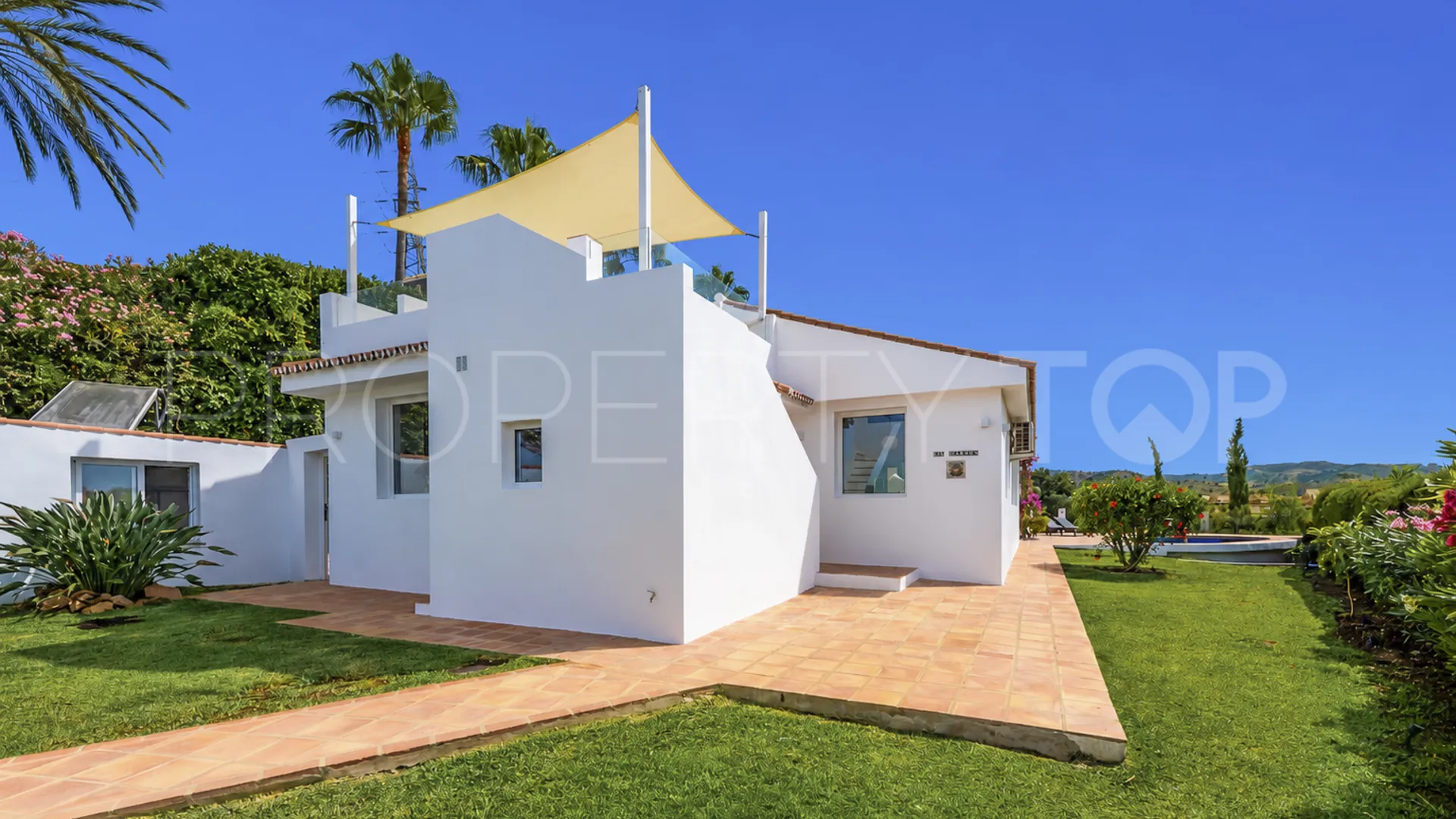 For sale villa in Elviria