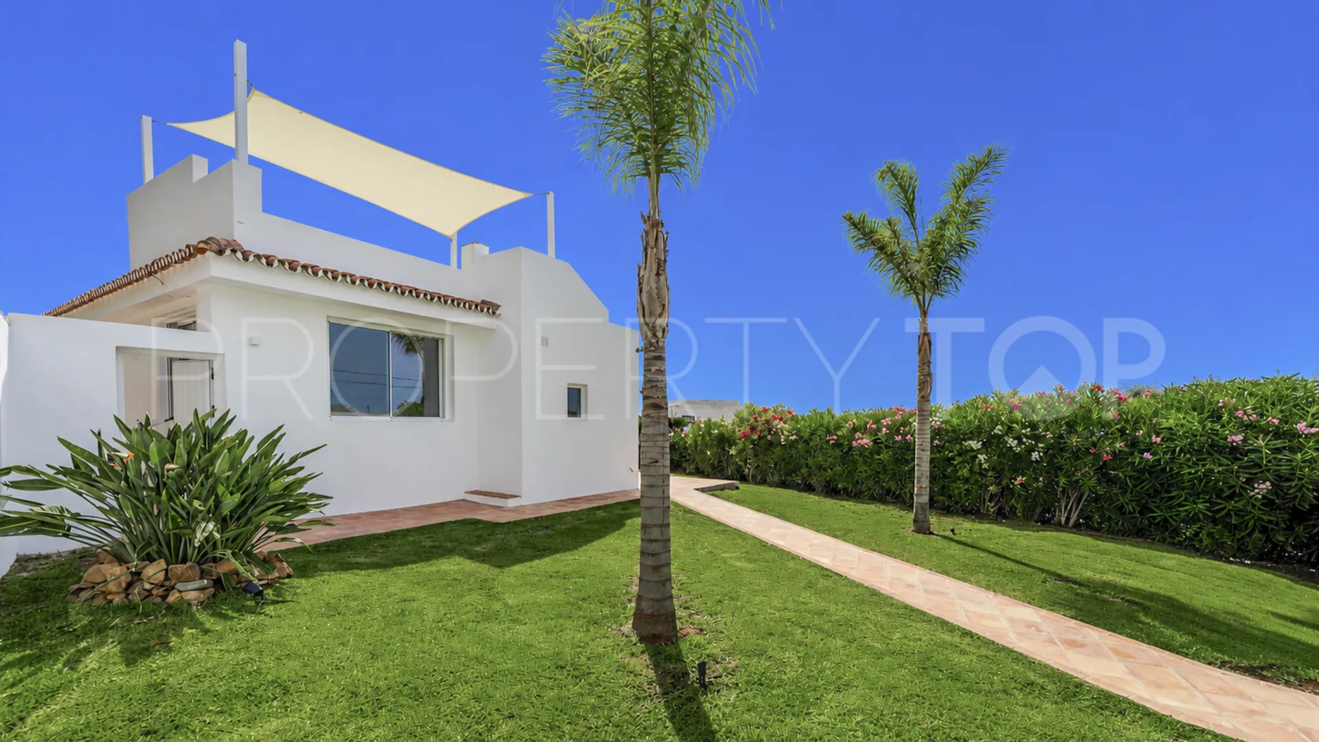 For sale villa in Elviria
