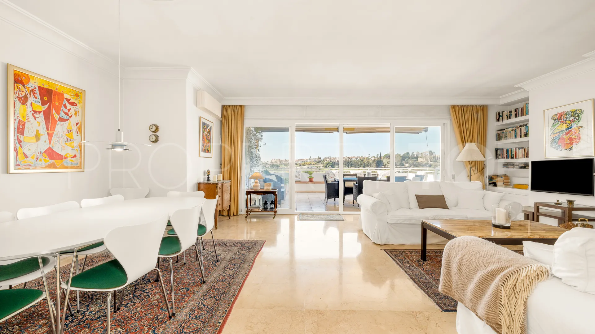 Apartamento en venta con 2 dormitorios en Guadalmina Alta