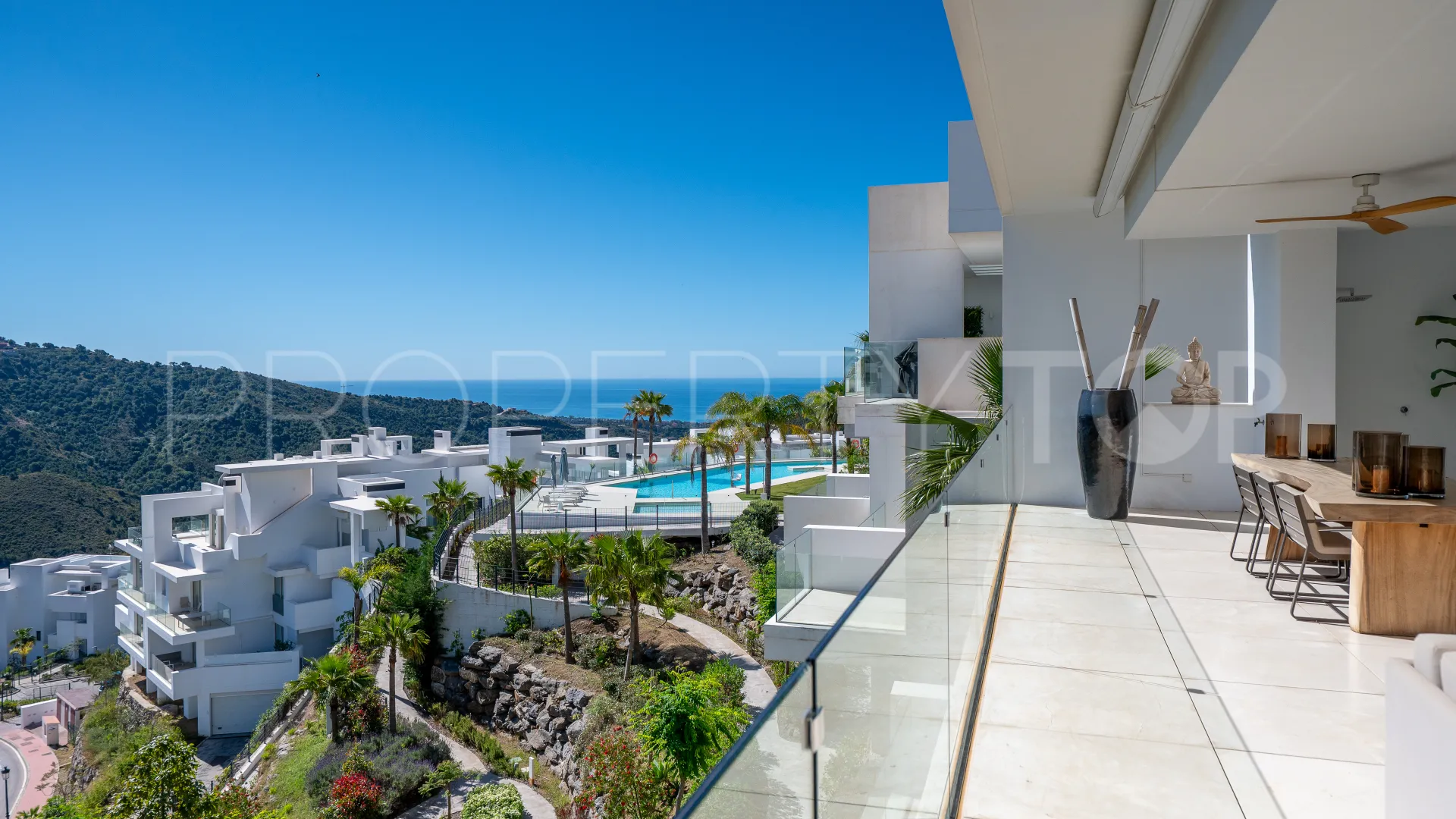 Comprar apartamento con 3 dormitorios en Palo Alto