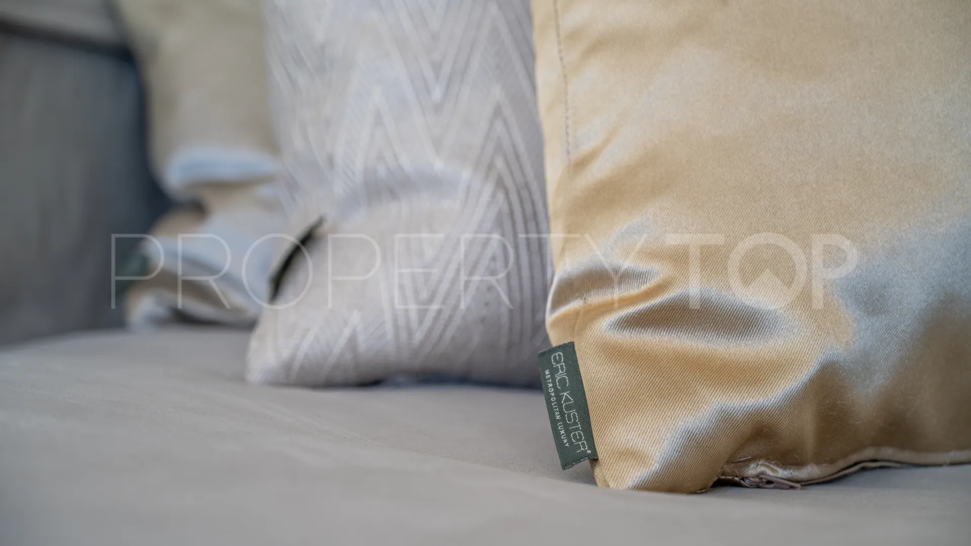 Comprar apartamento con 3 dormitorios en Palo Alto