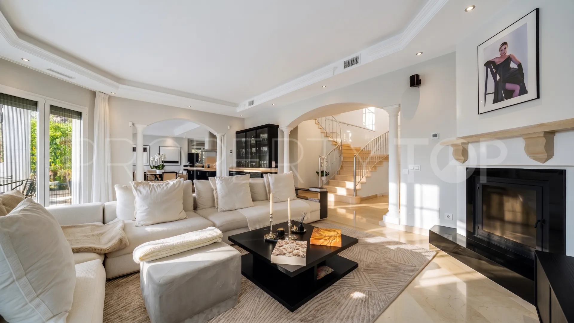 For sale villa in Los Naranjos Golf with 5 bedrooms
