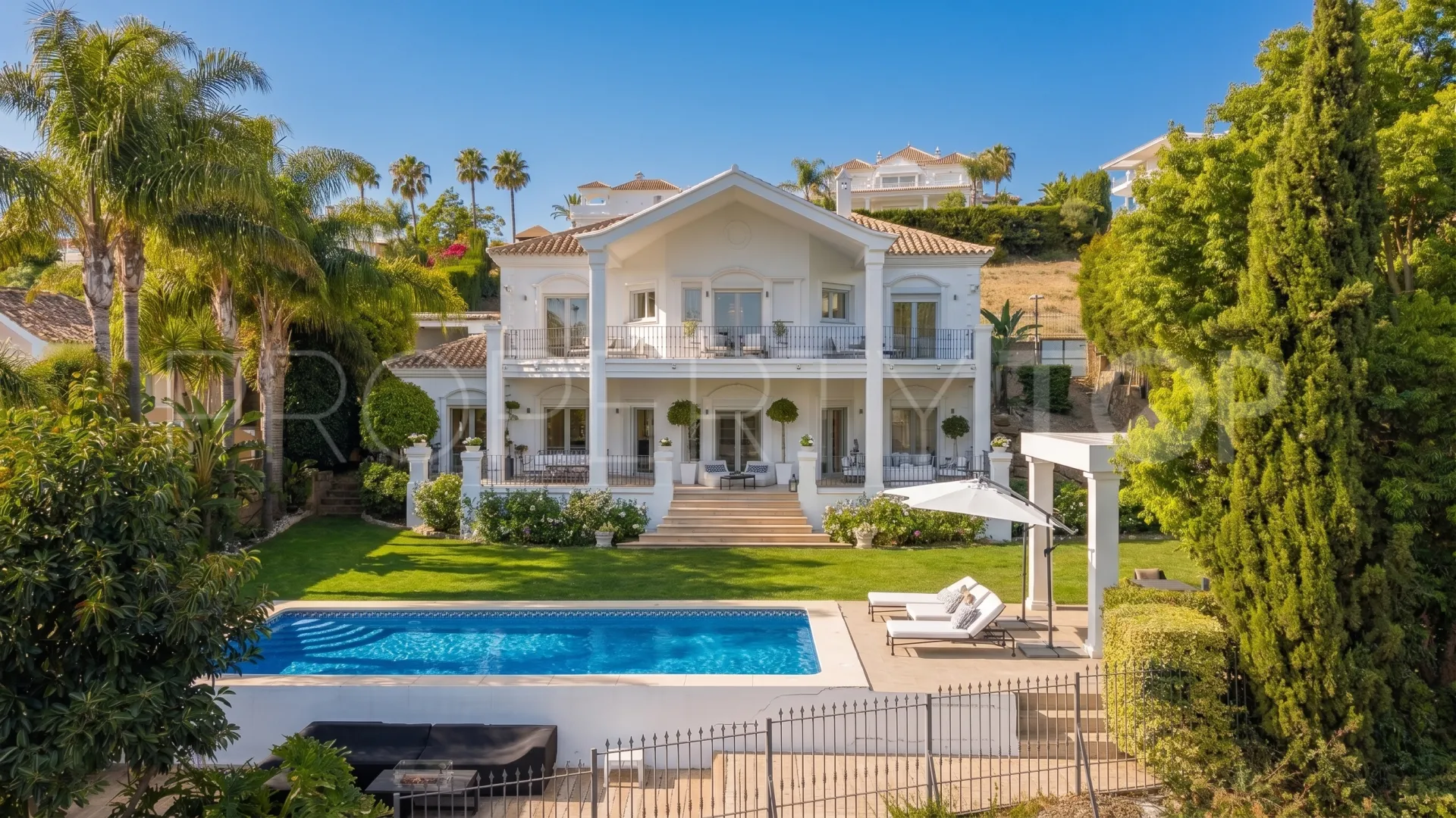 For sale villa in Los Naranjos Golf with 5 bedrooms